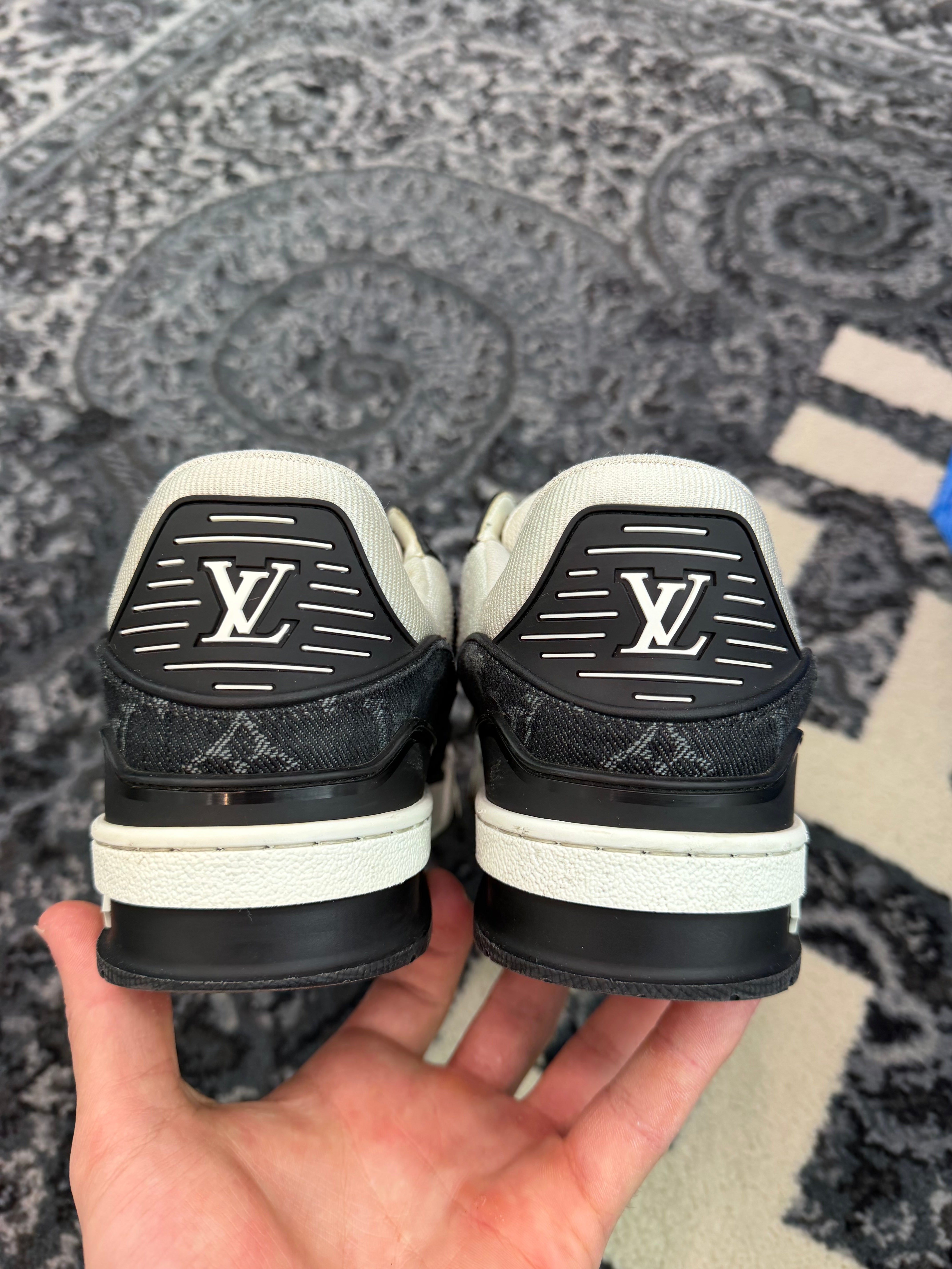 Louis Vuitton Trainer “Denim Black Monogram”
