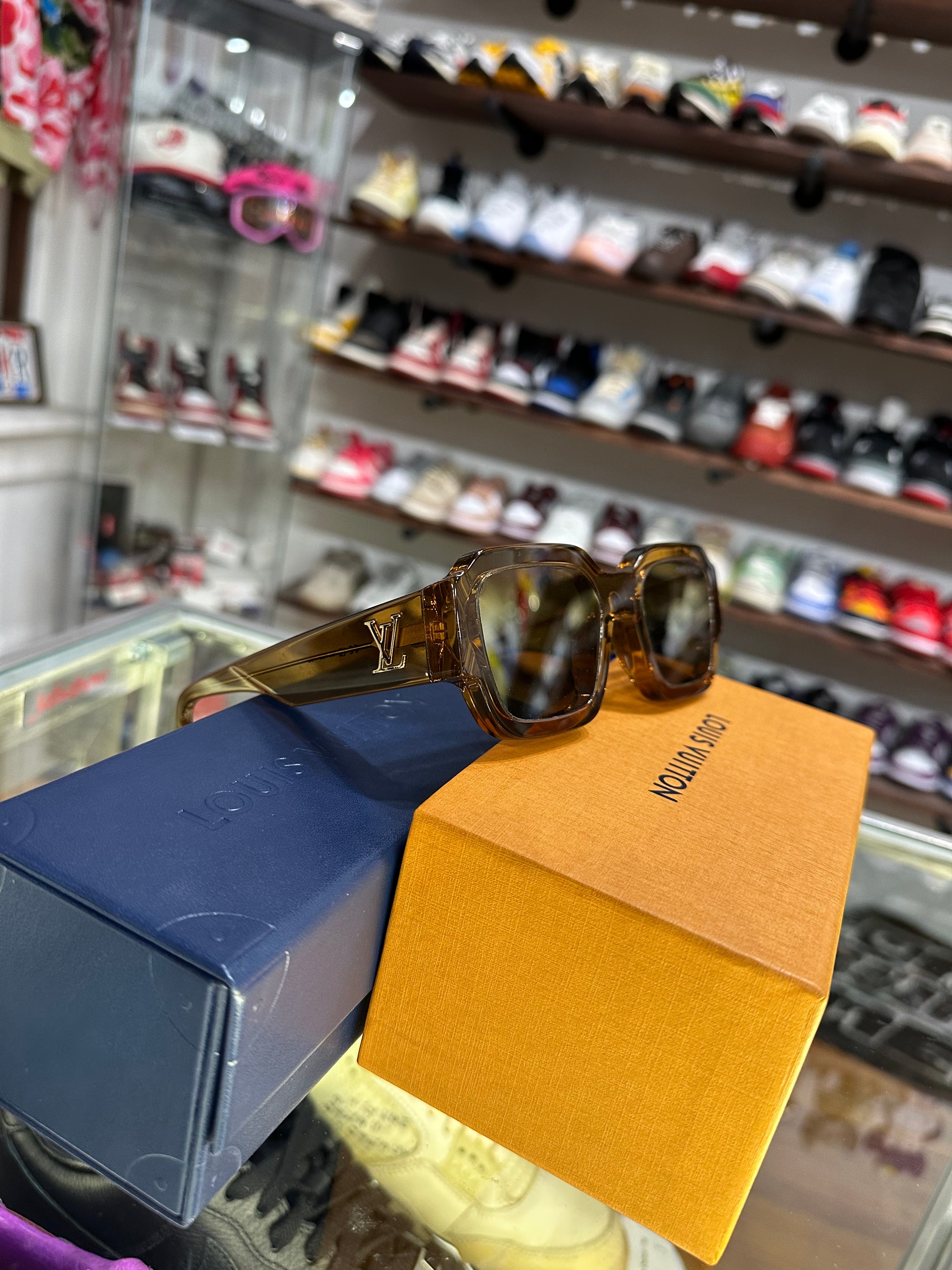 Louis Vuitton Clash Round Sunglasses