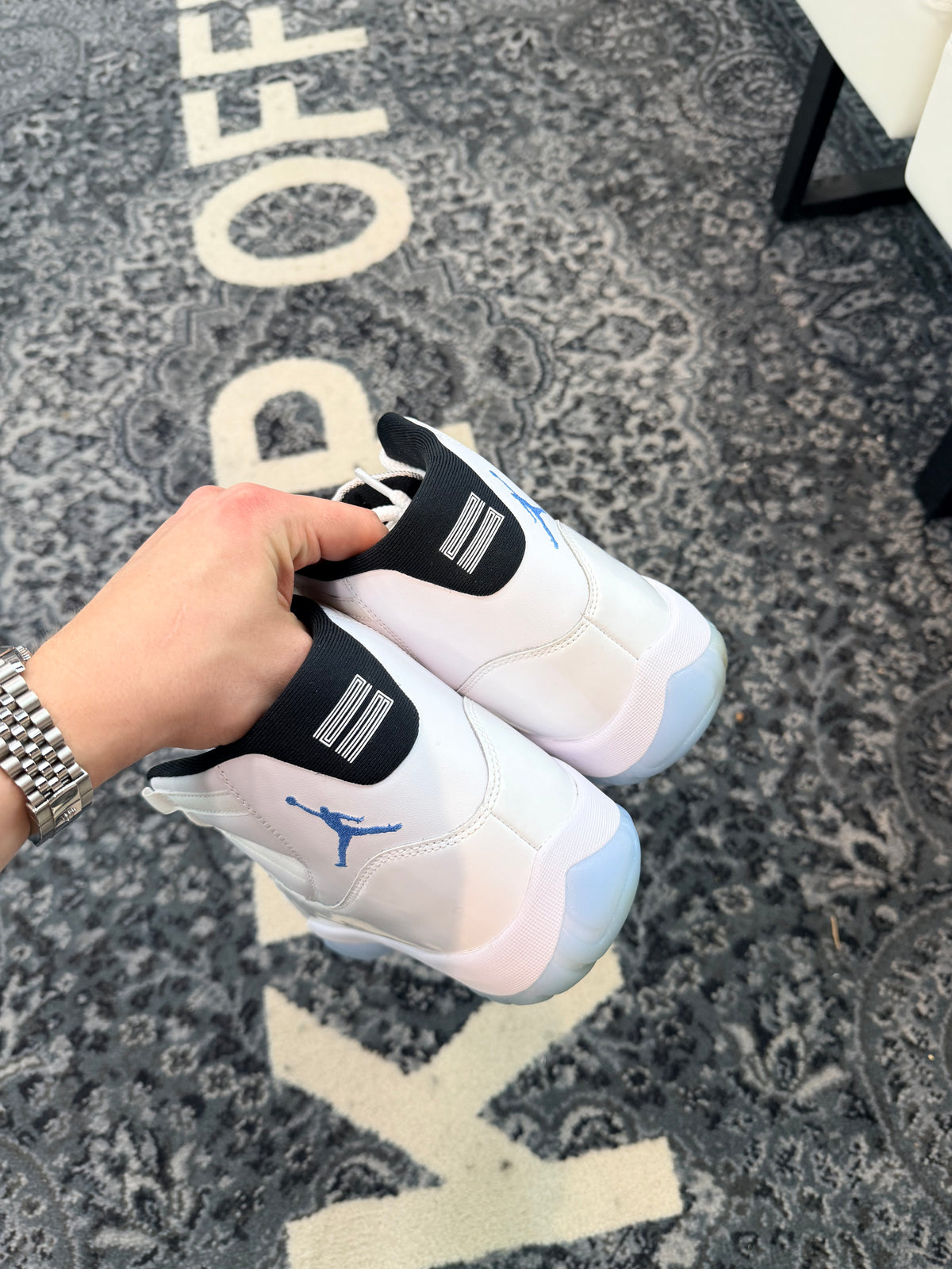 Jordan 11 “Legend Blue”