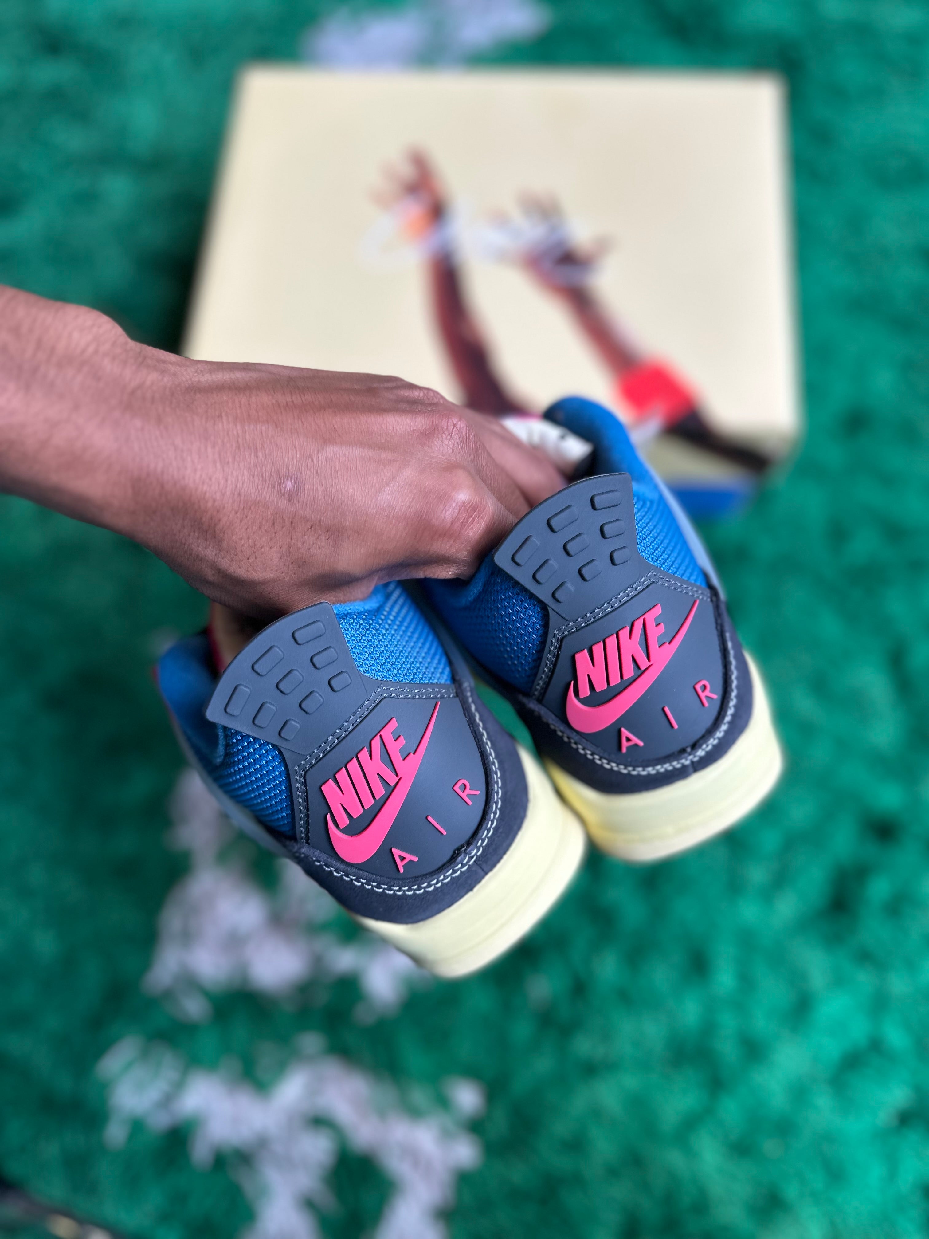 Union Jordan 4 “Off Noir”