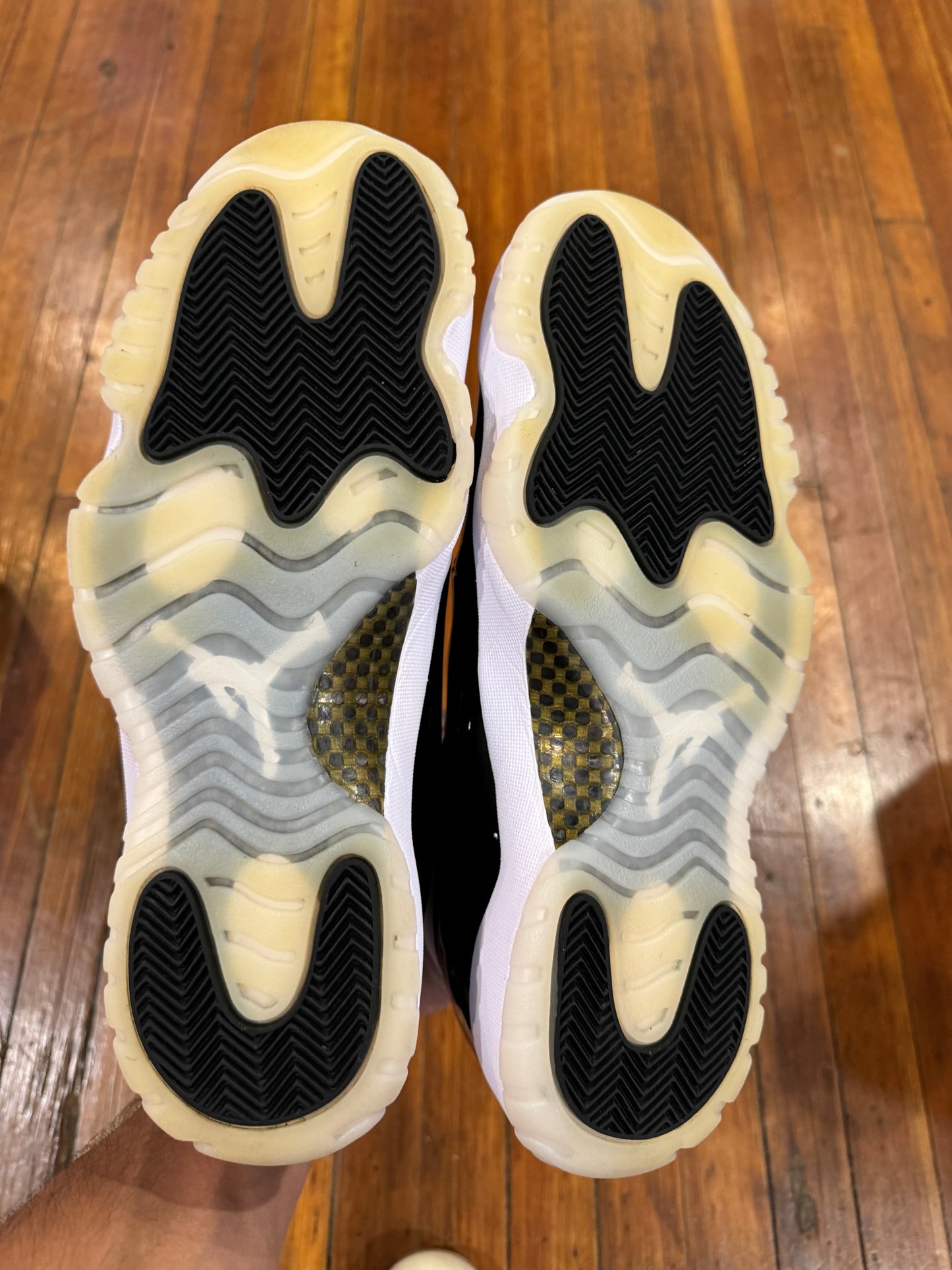 Jordan 11 DMP “Gratitude”