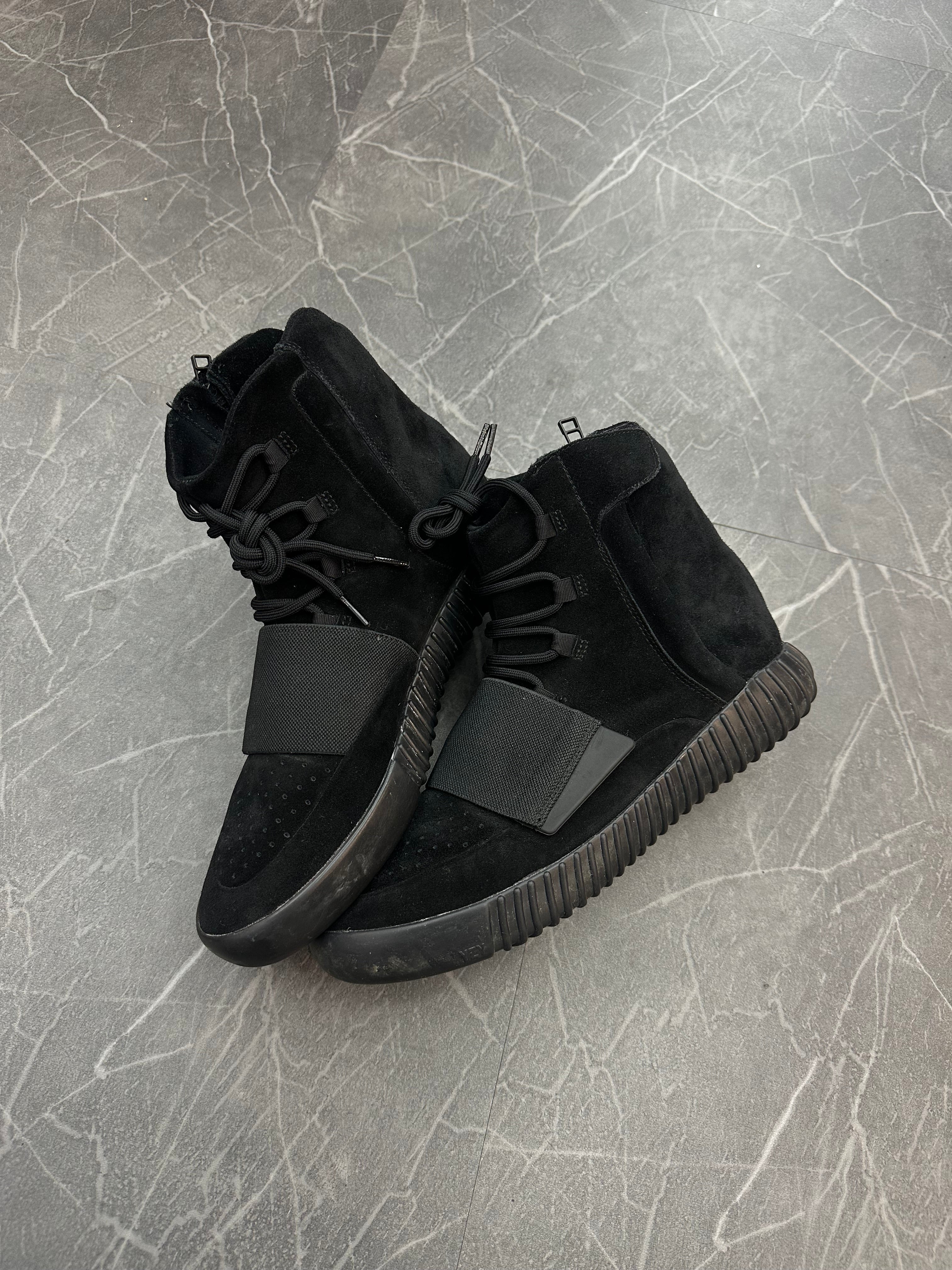 Yeezy Boost 750 “Triple Black”