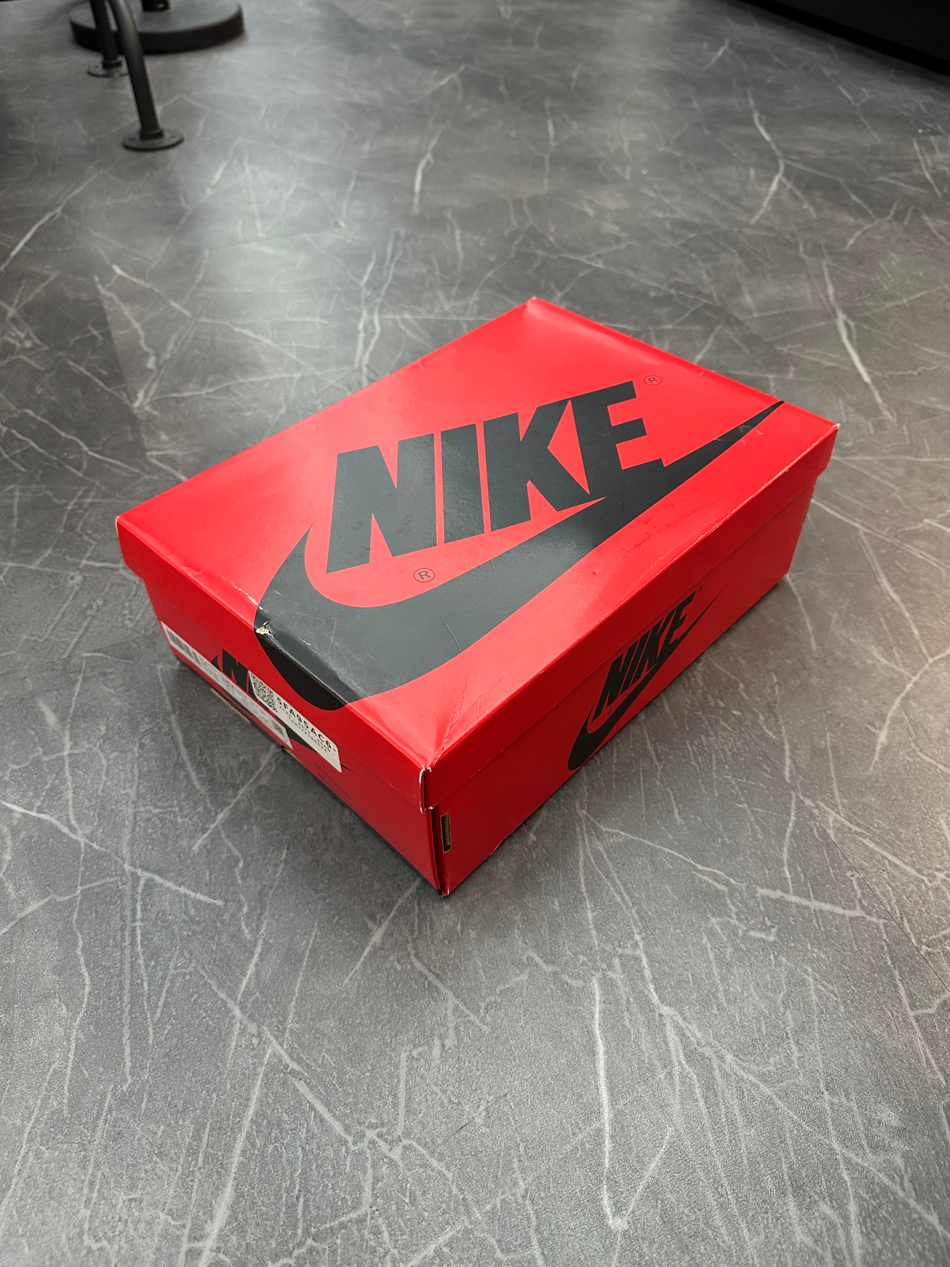 Jordan 1 ‘85 “White Black”