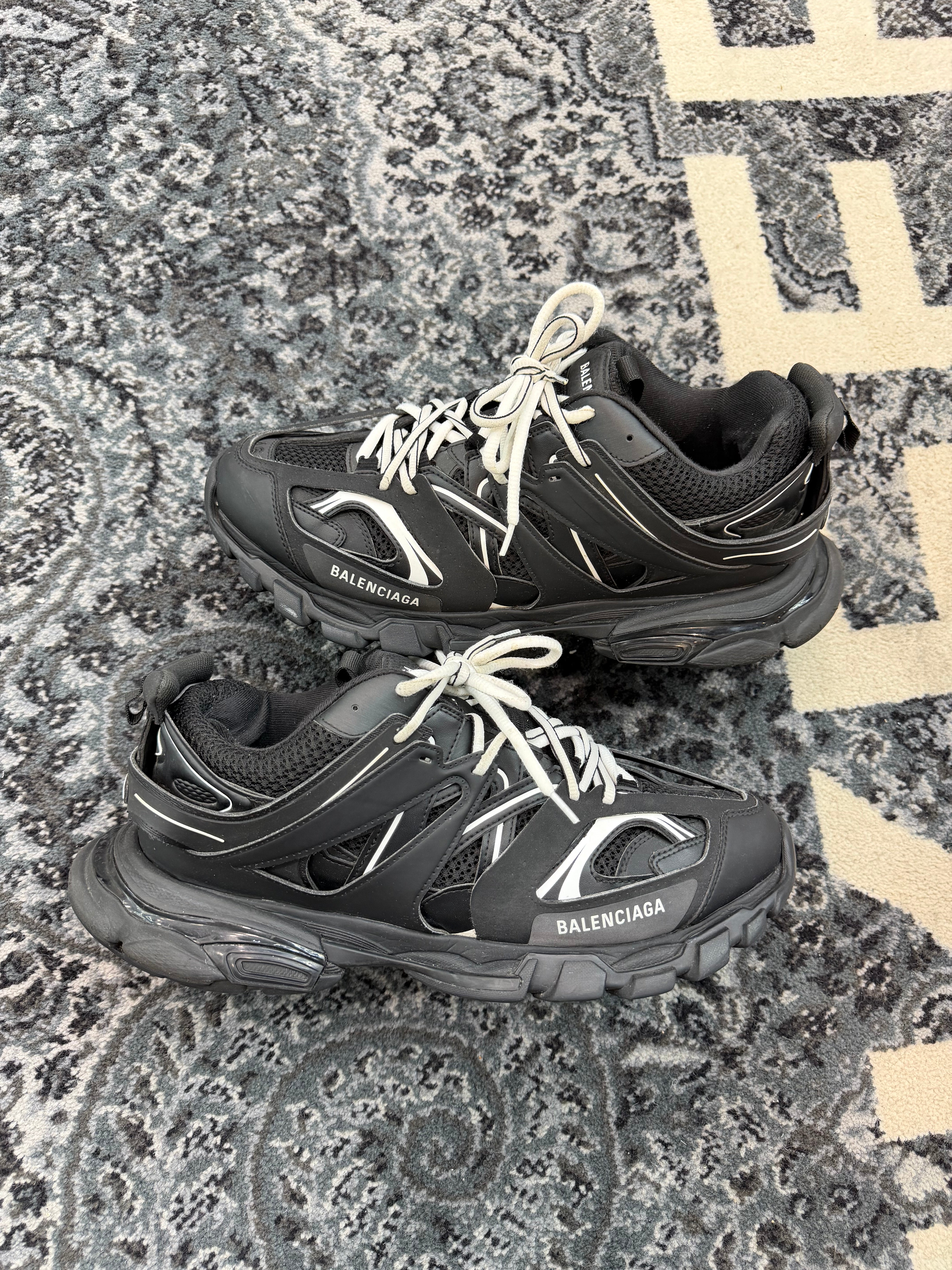 Balenciaga Track “Black White”