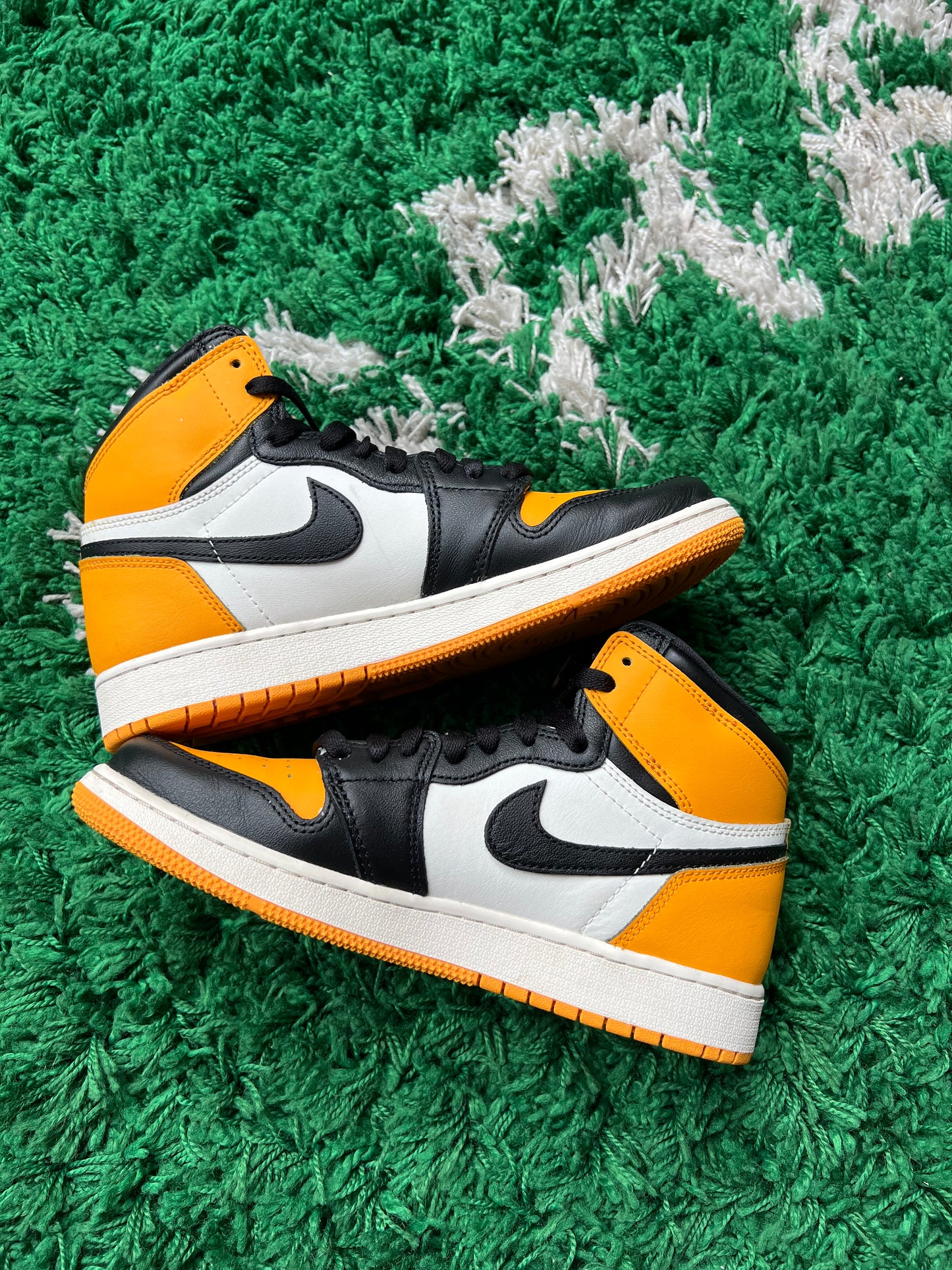 Jordan 1 High “Taxi”