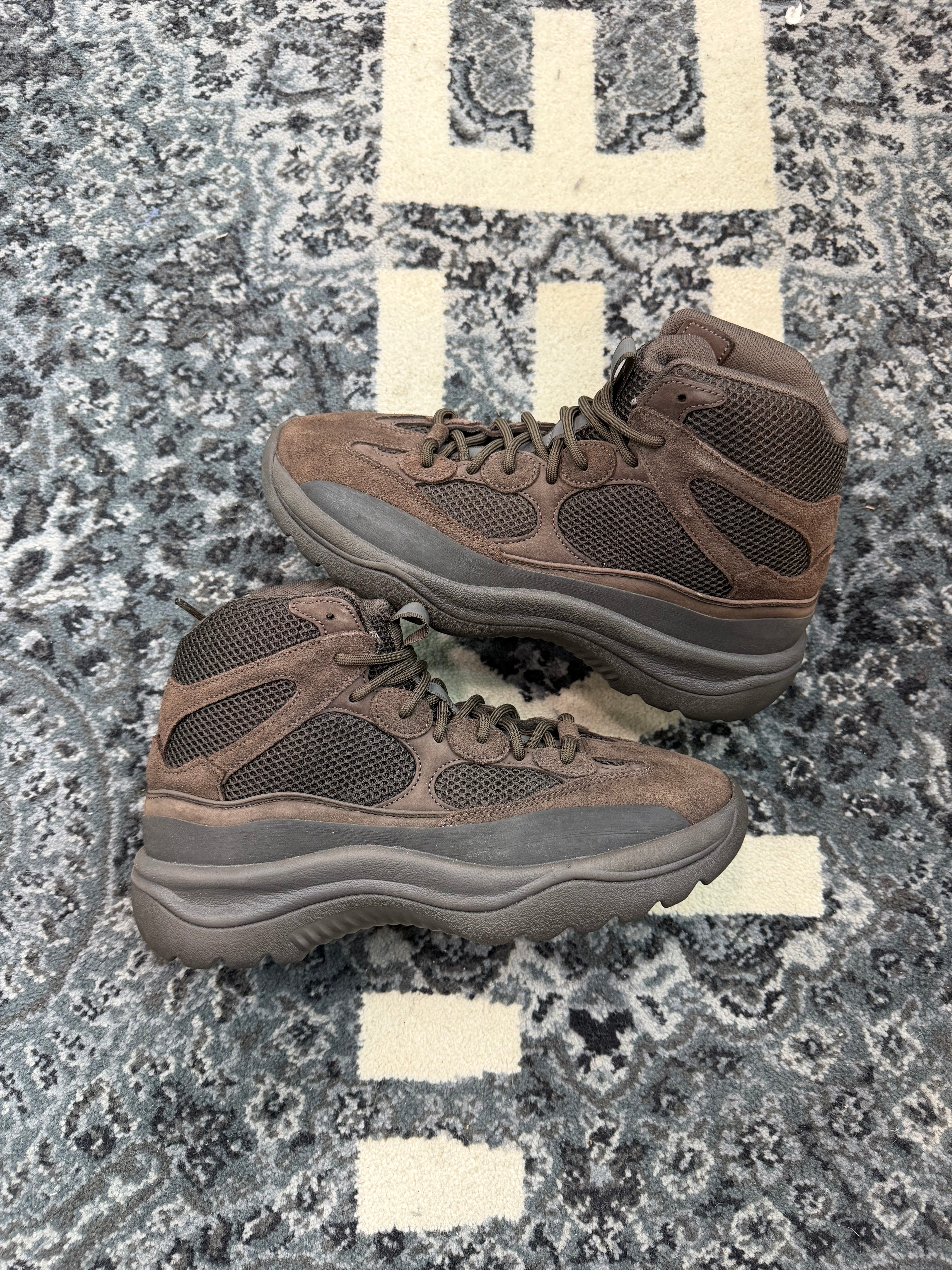 Yeezy Desert Boot “Oil”