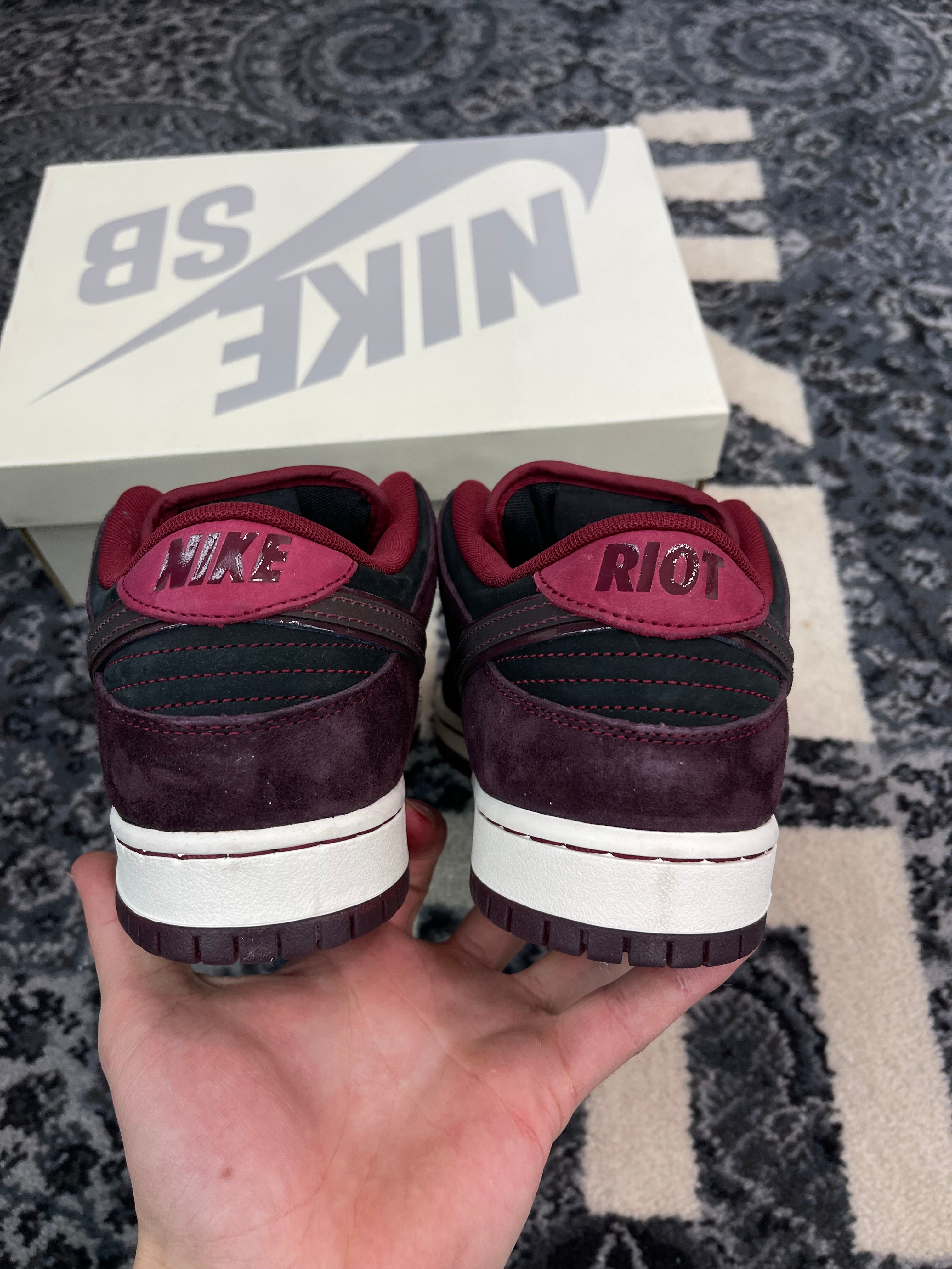 Nike Dunk Low SB “Riot Skateshop”