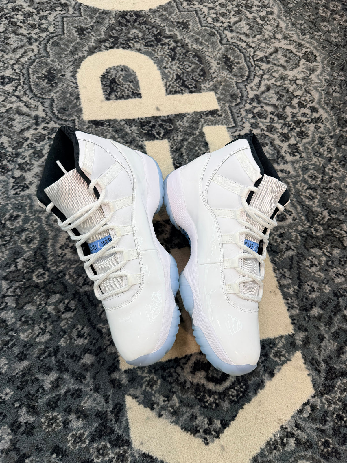 Jordan 11 “Legend Blue”