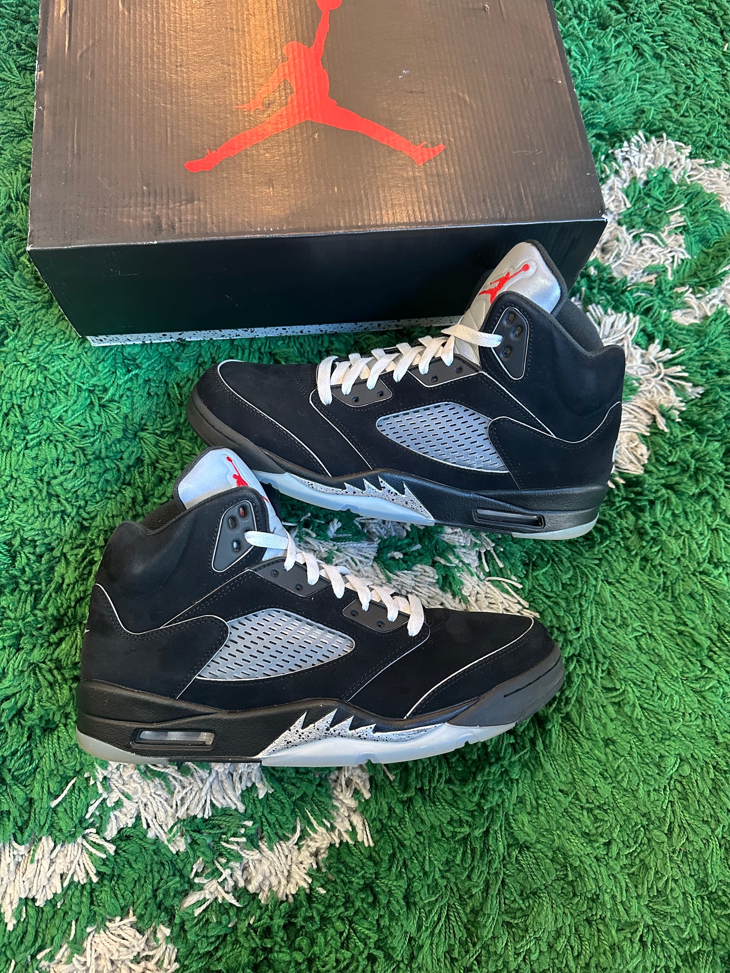 Jordan 5 “Black Metallic Reimagined”