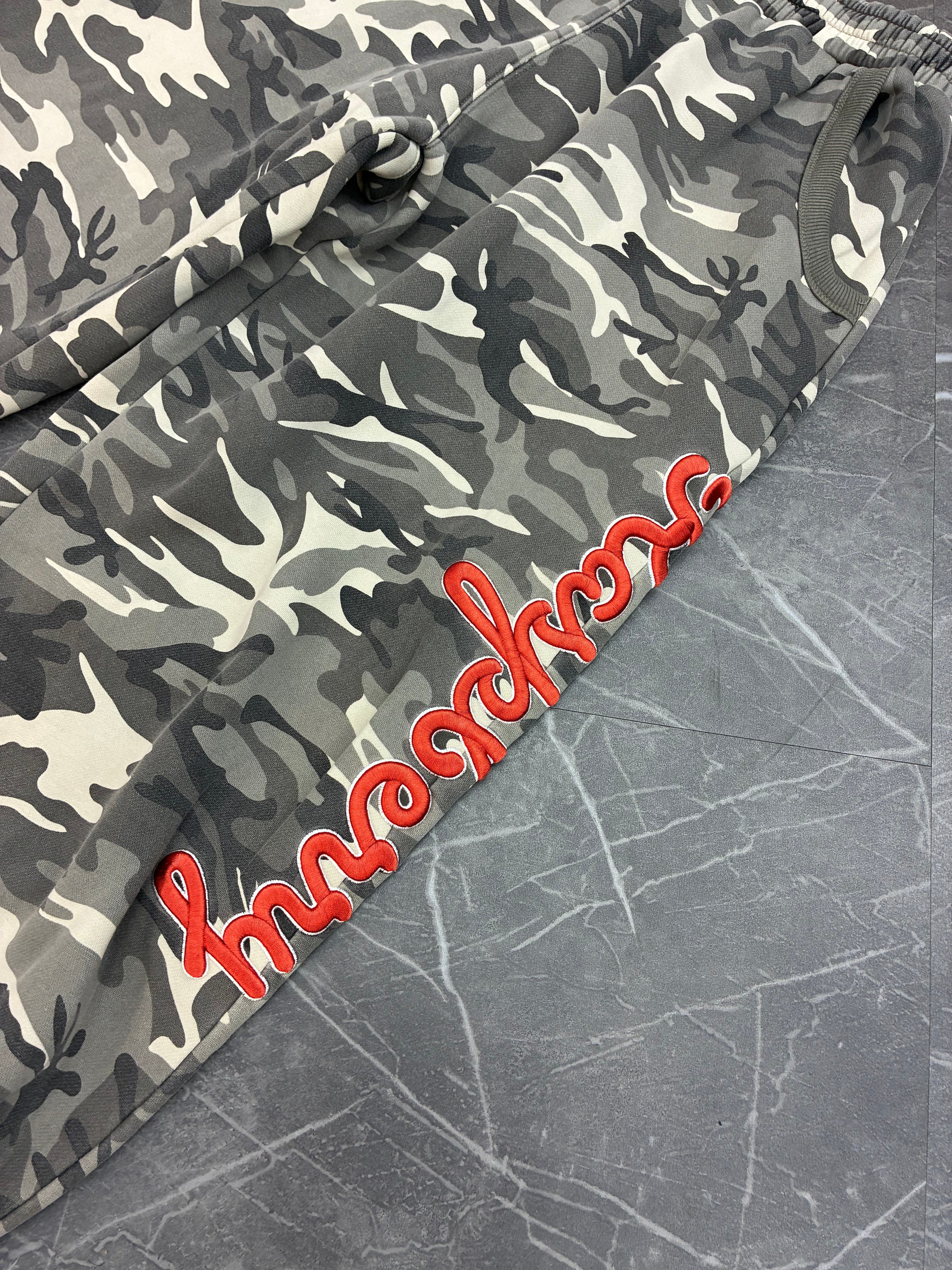 GV Gallery Raspberry Hills Snow Camo Sweatpants