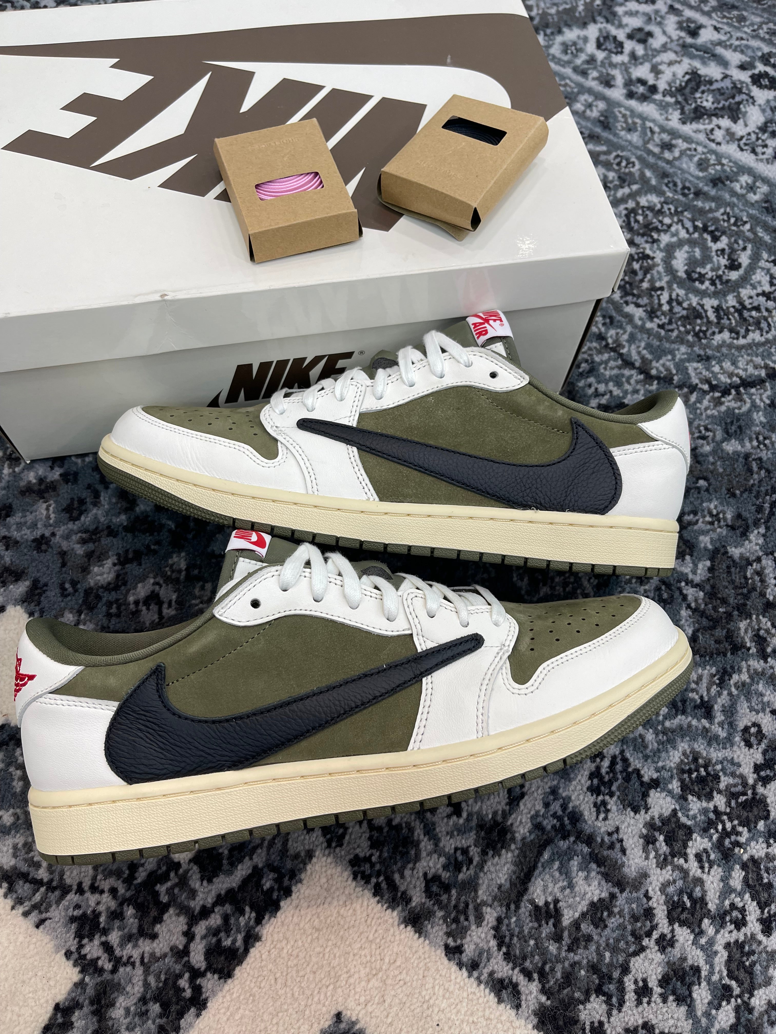 Jordan 1 Low x Travis Scott “Medium Olive”