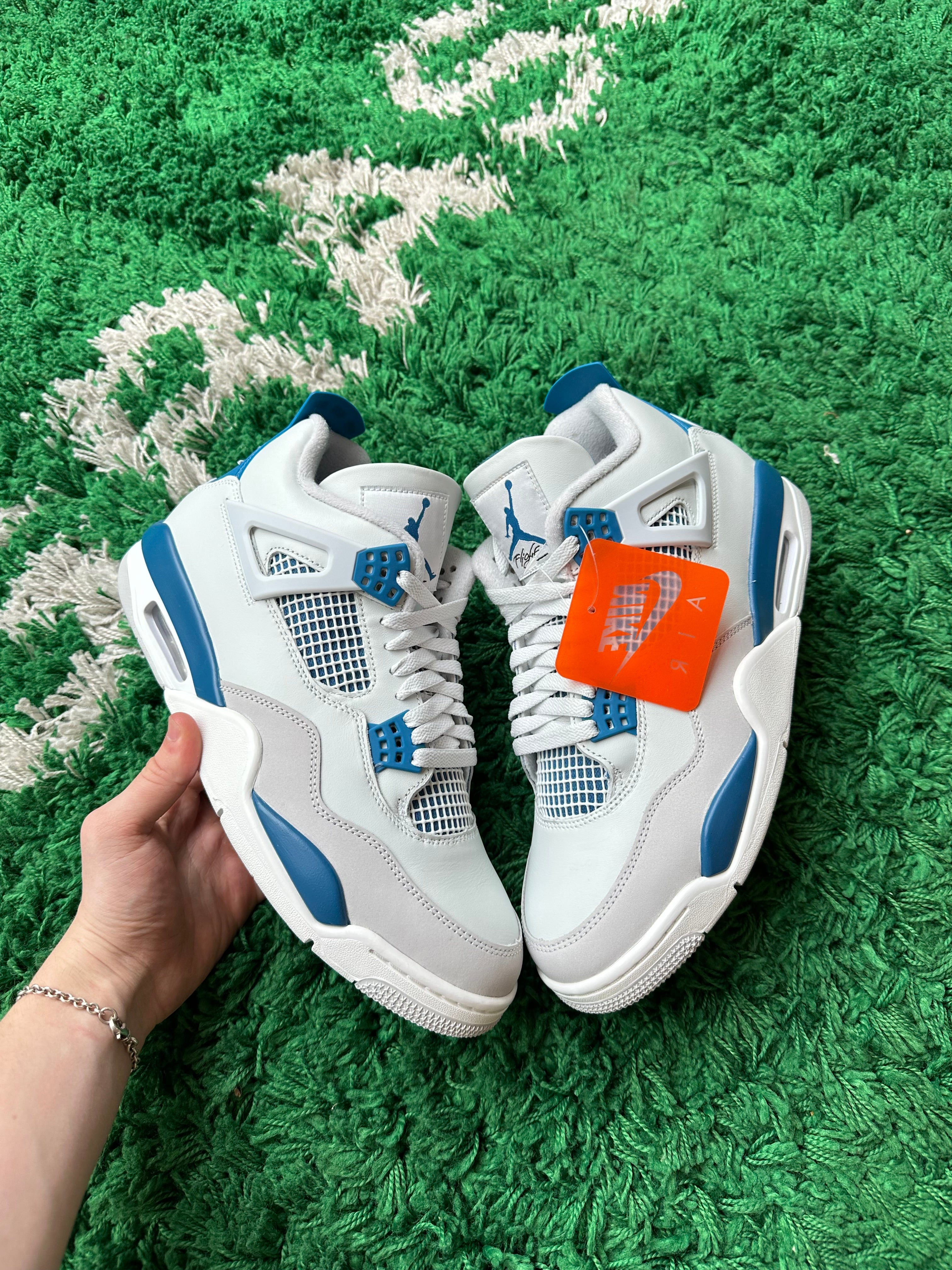 Jordan 4 “Military Blue”