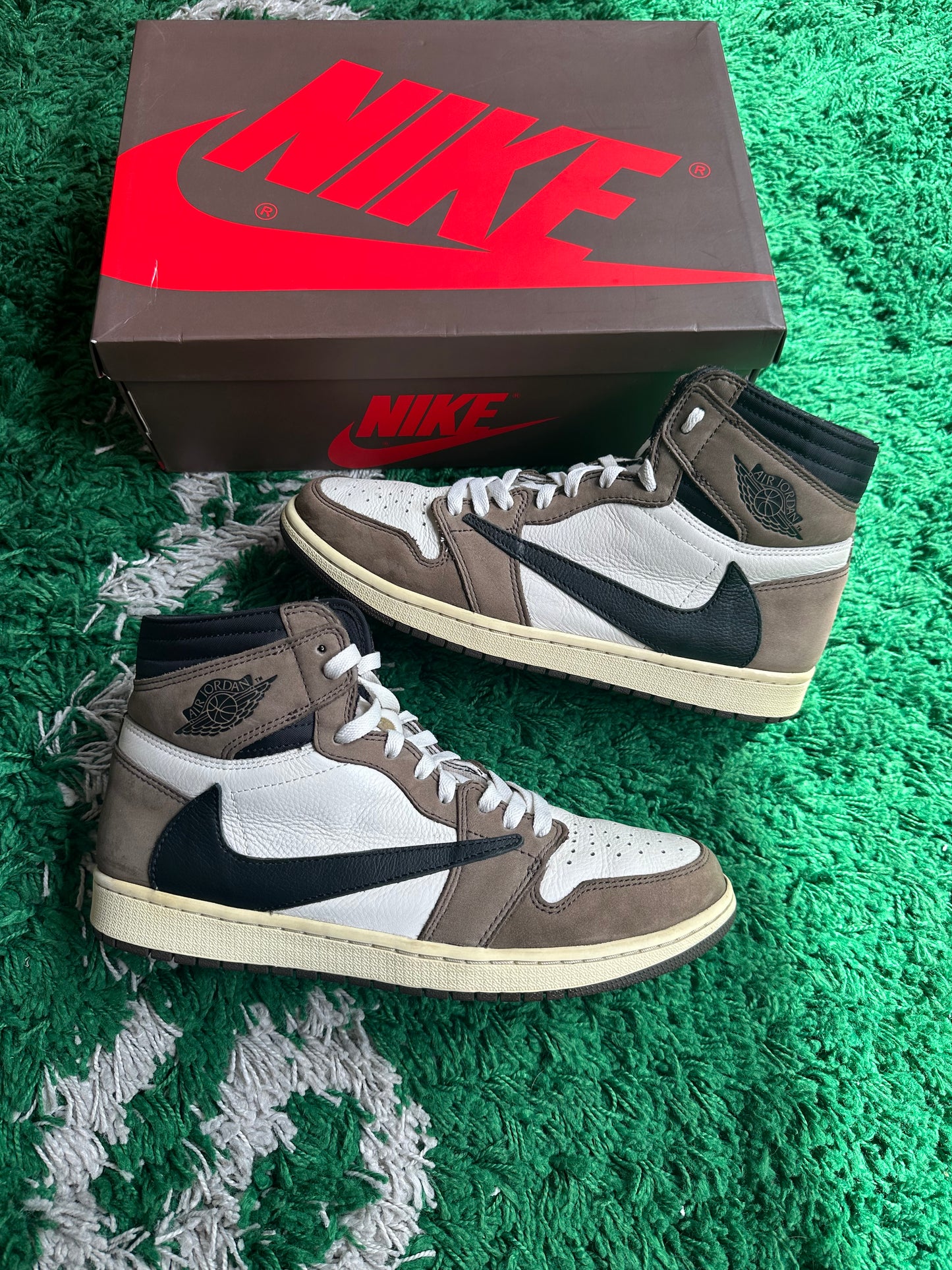 Jordan 1 Travis Scott High “Mocha”
