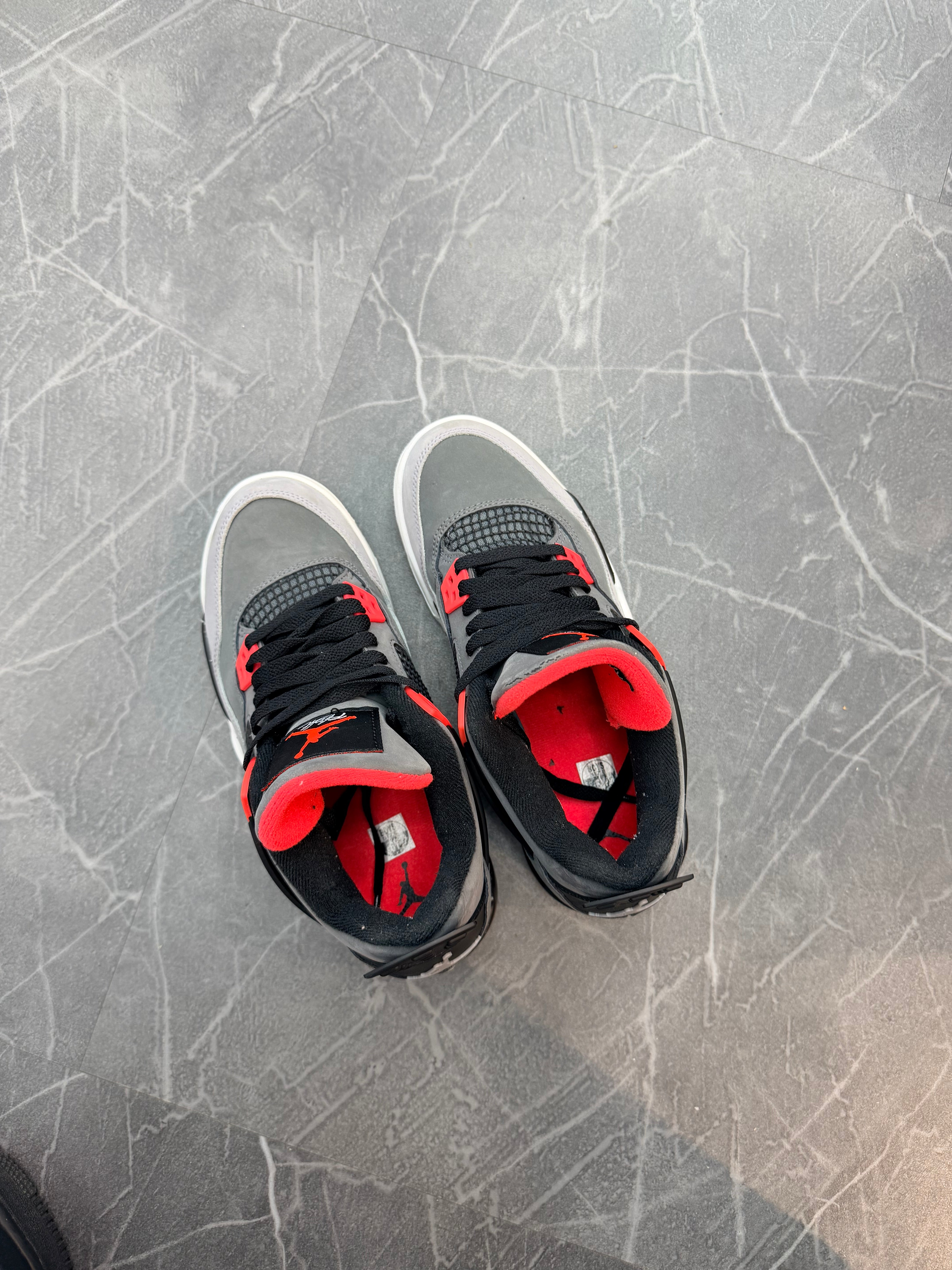 Jordan 4 “Infrared”