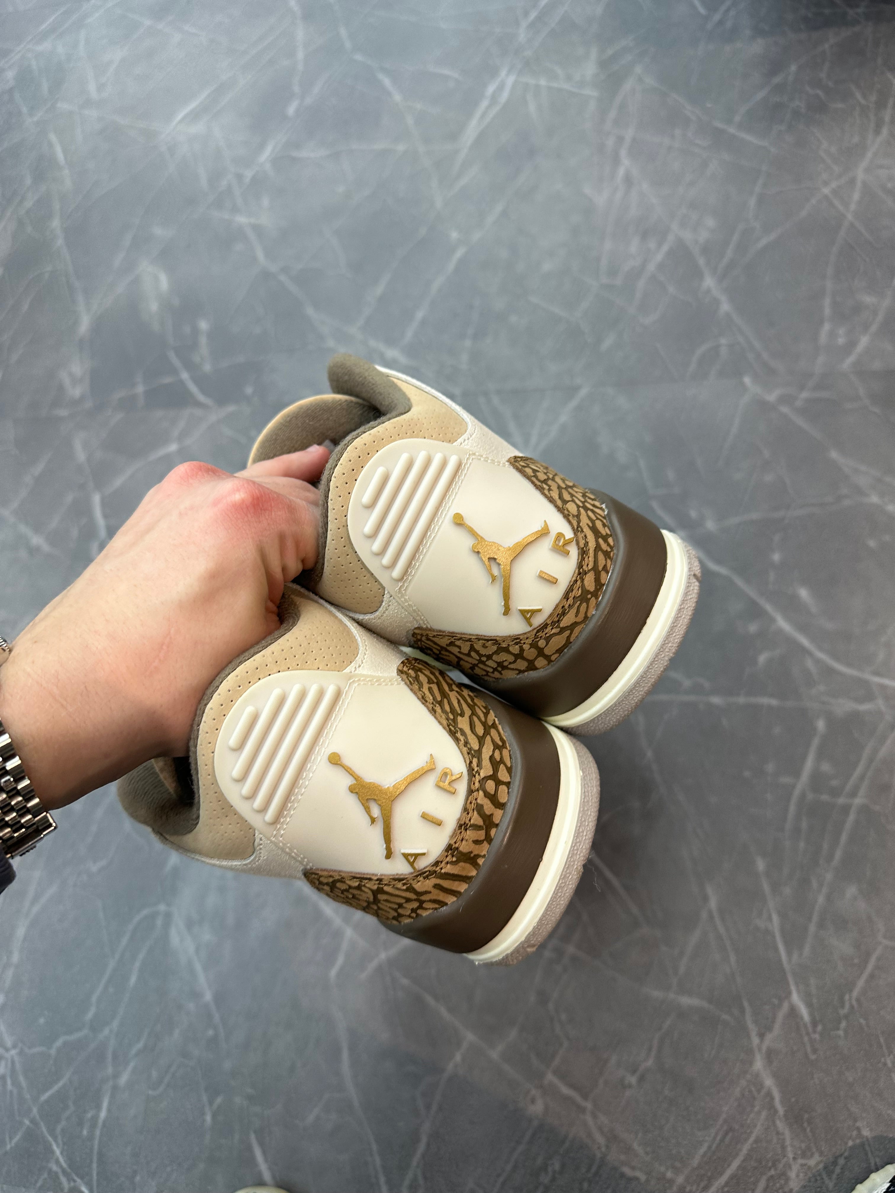 Jordan 3 “Palomino”