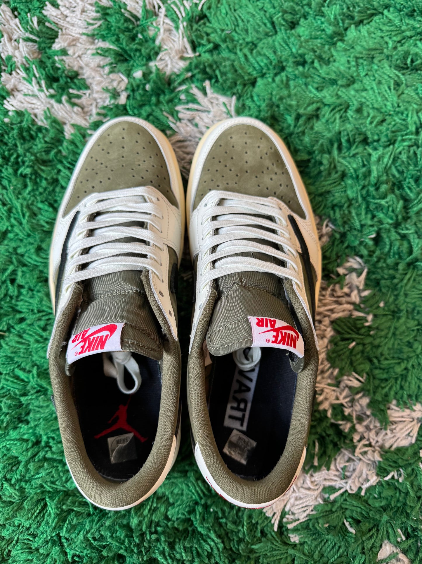 Jordan 1 Low x Travis Scott “Medium Olive”