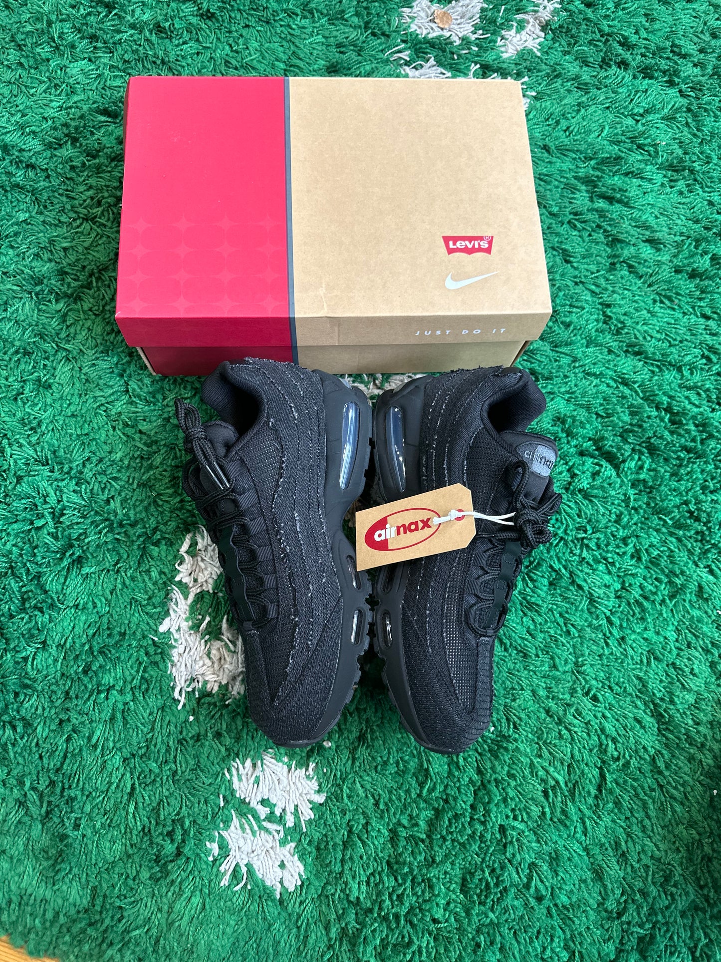 Nike Air Max 95 x Levi’s Black
