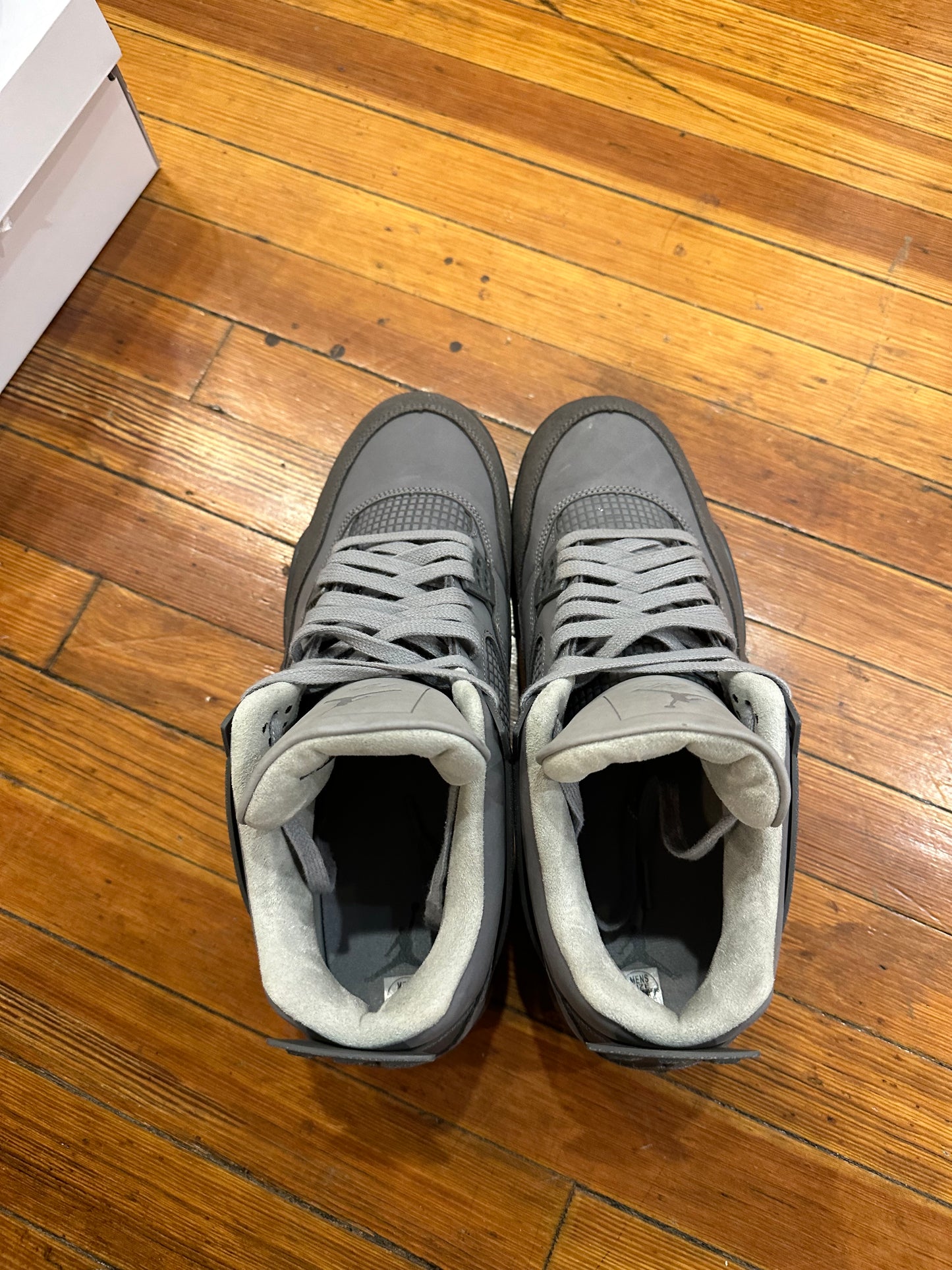 Jordan 4 “Wet Cement”