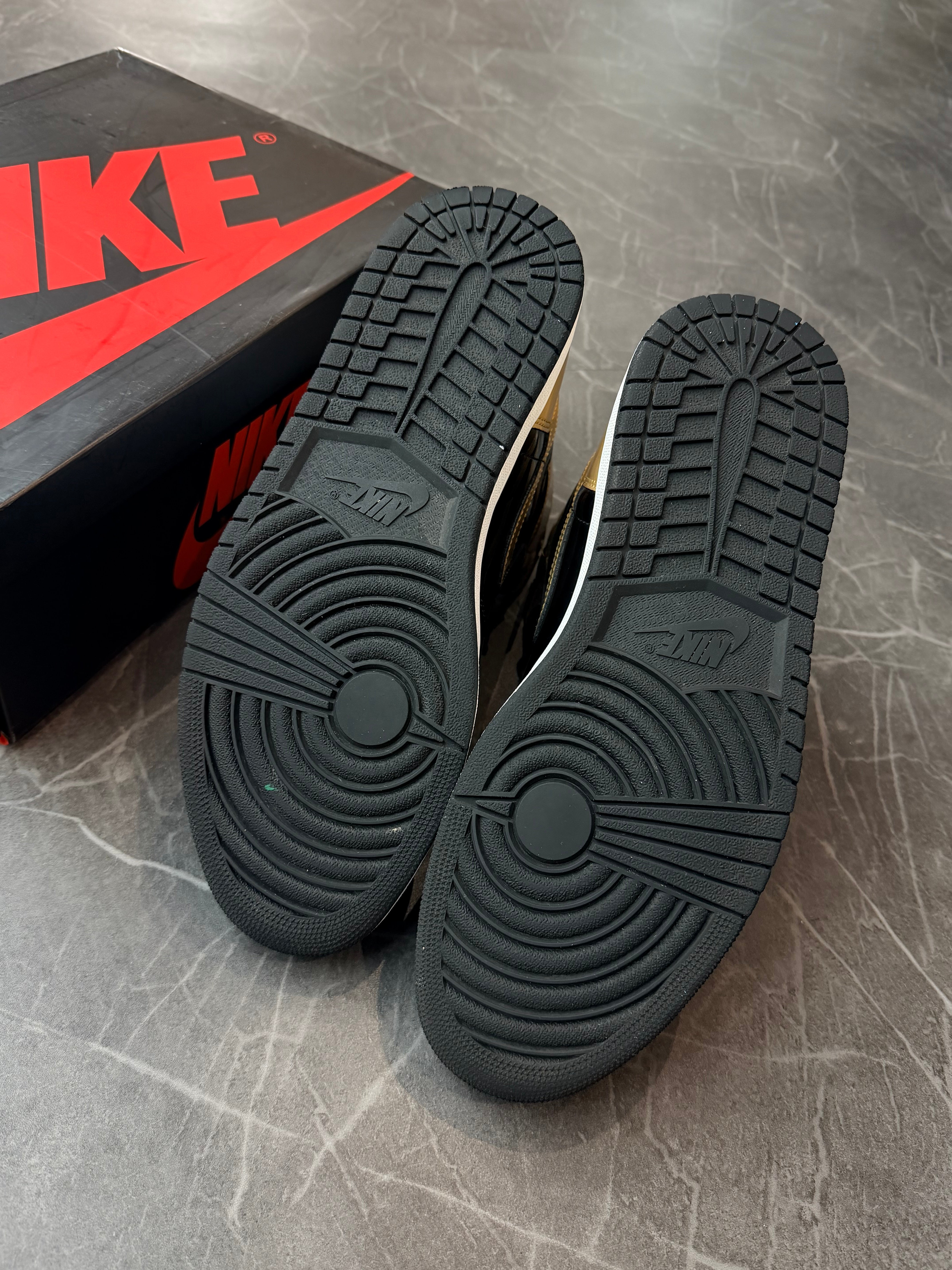 Jordan 1 High “Patent Gold Toe”