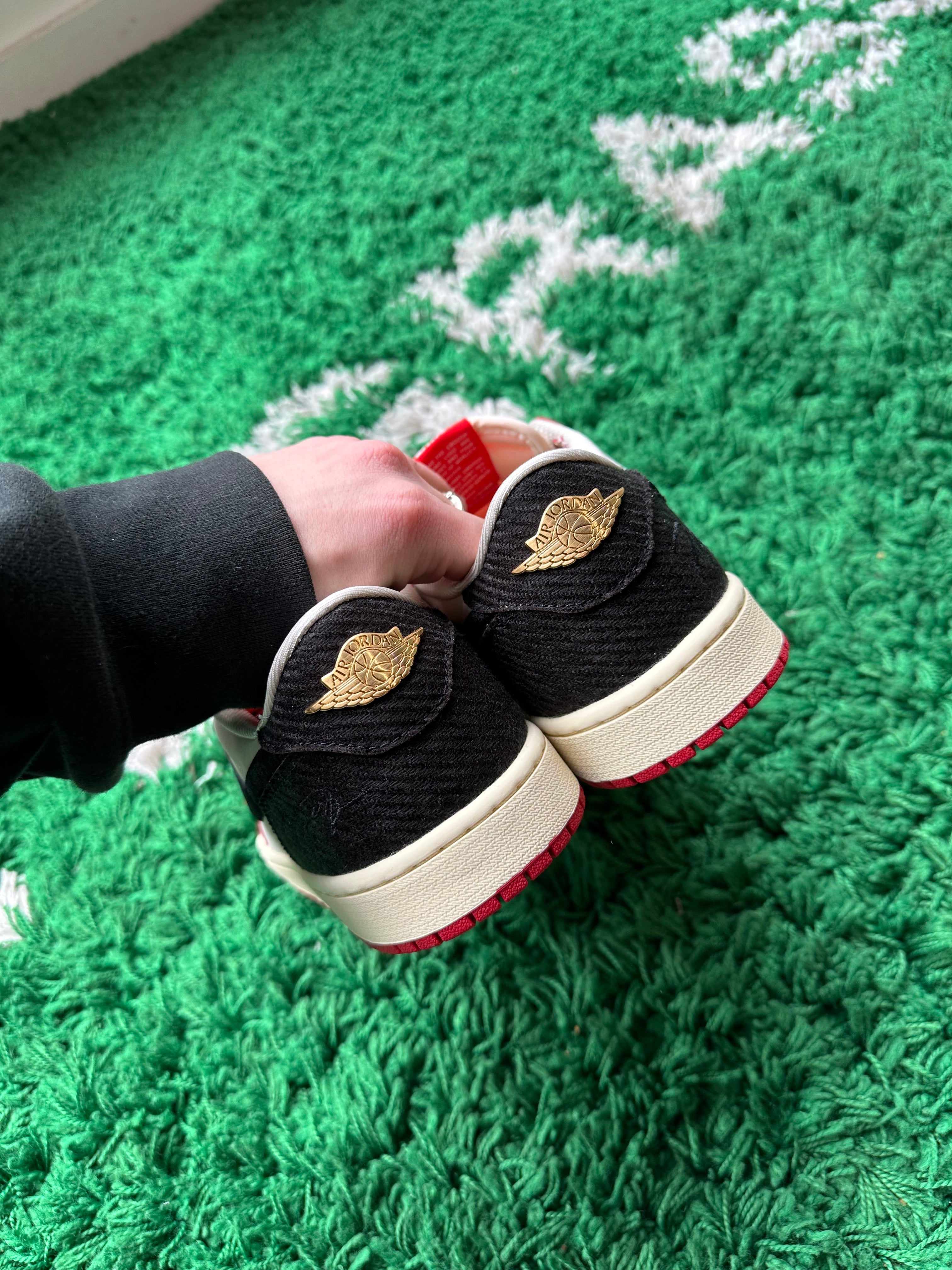 Jordan 1 Low x Trophy Room