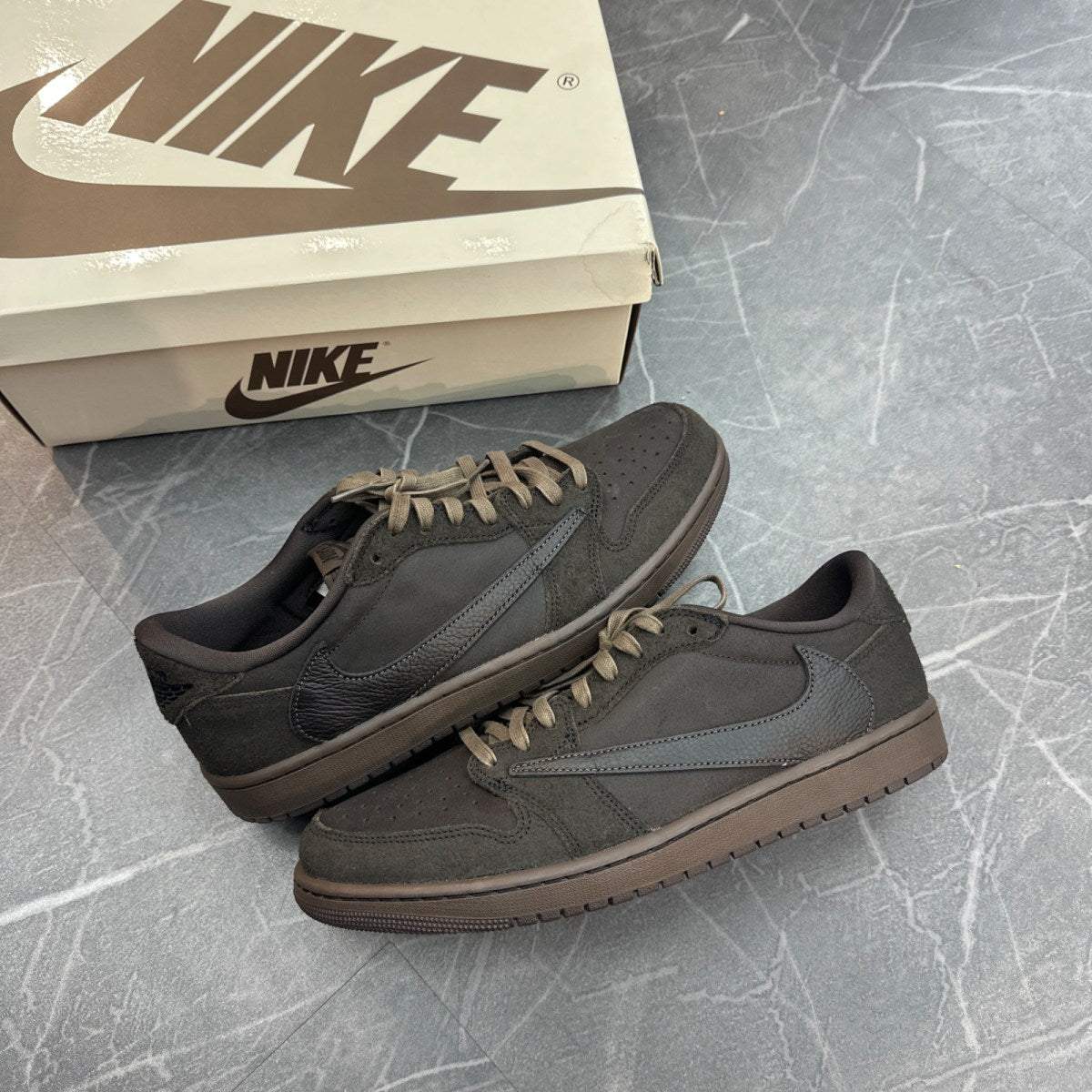 Jordan 1 Retro Low OG SP Travis Scott Velvet Brown - Image 1
