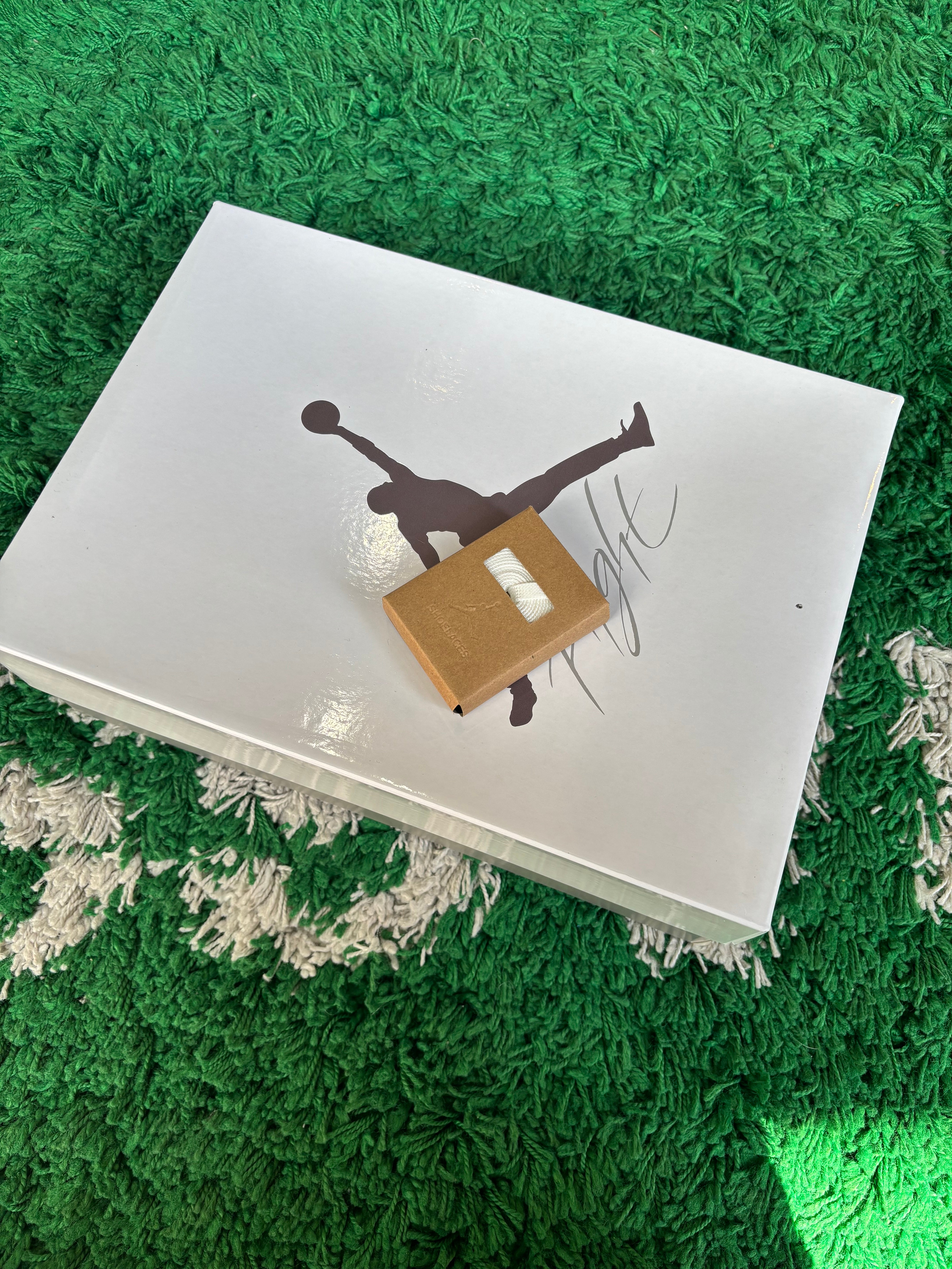 Jordan 3 x A Ma Maniere “Diffused Blue “