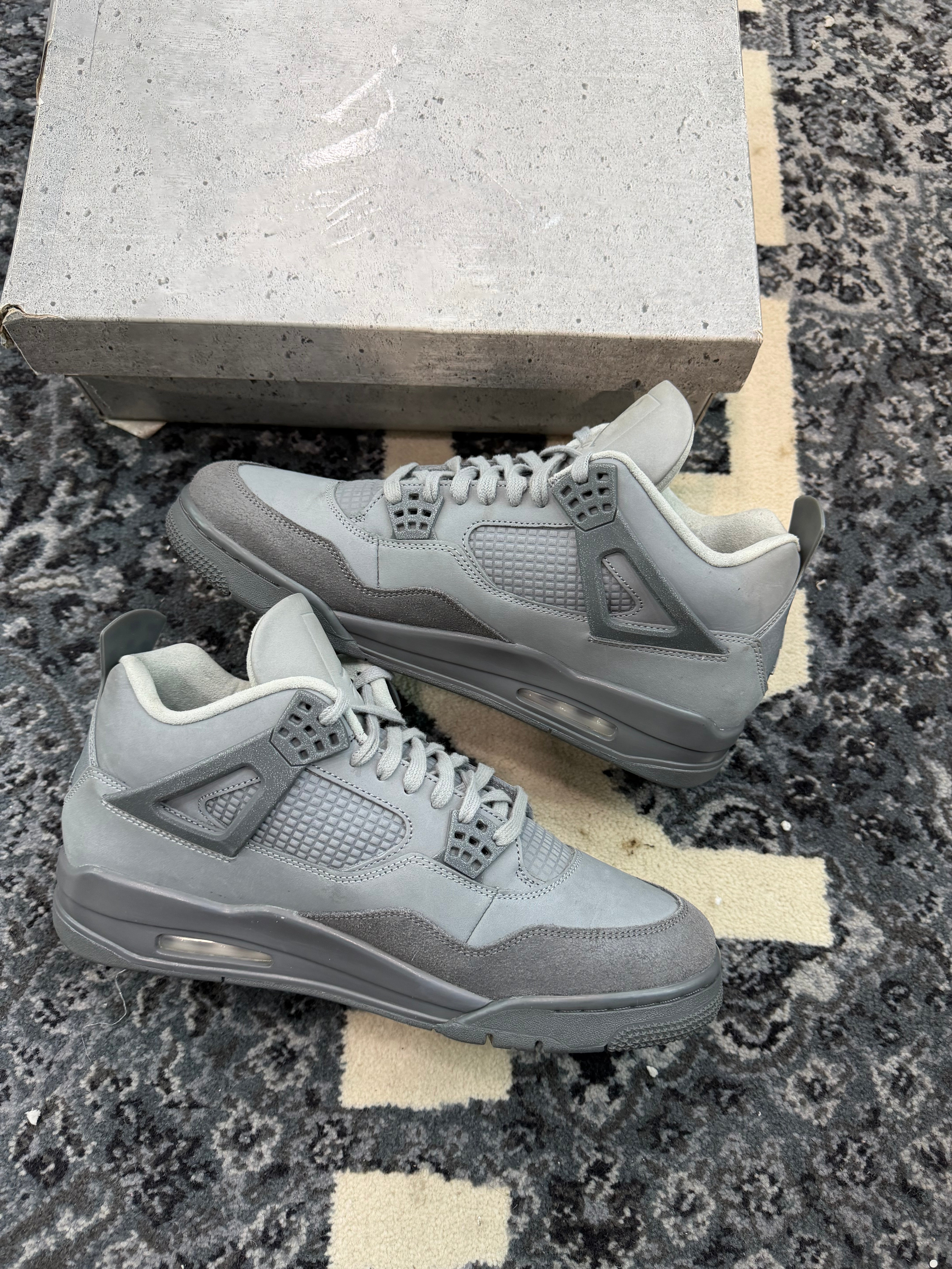 Jordan 4 “Wet Cement”