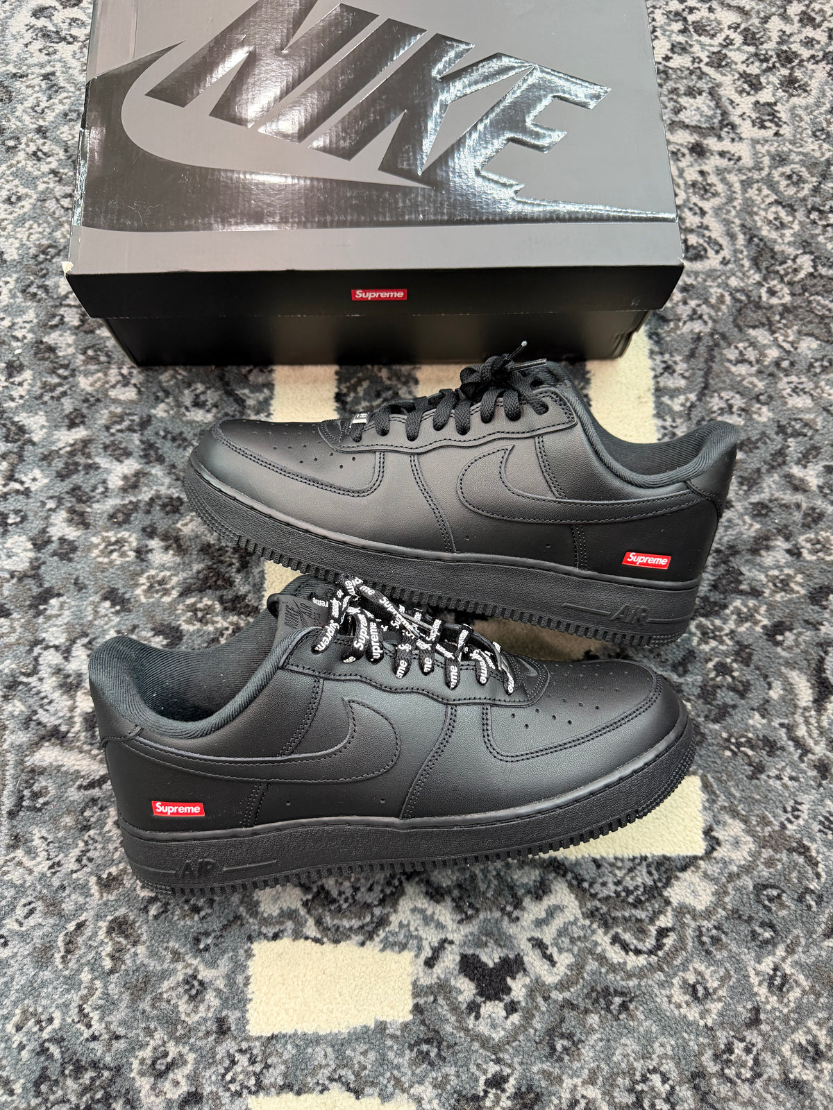 Nike Air Force 1 Low Supreme “Black”