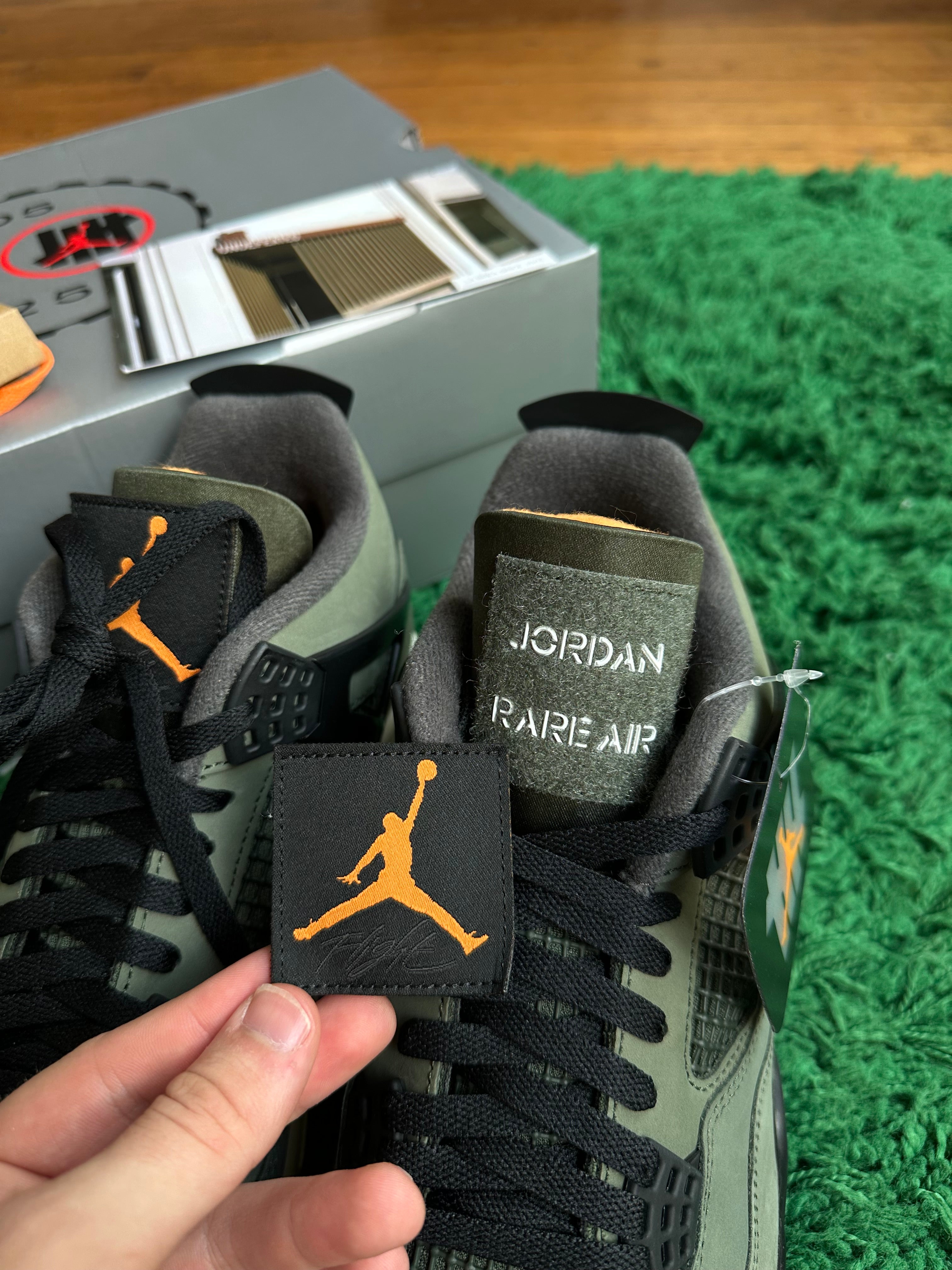 Jordan 4 “Undefeated”
