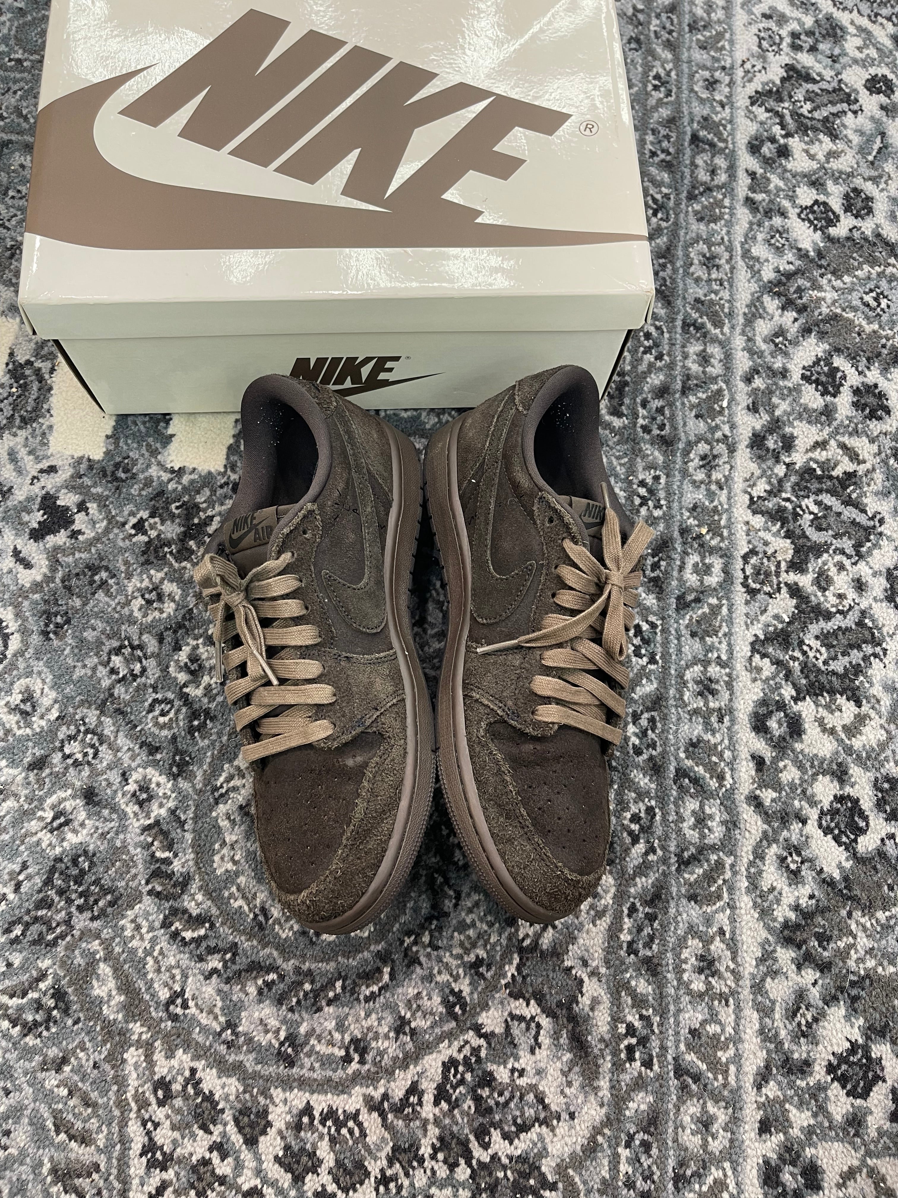 Jordan 1 Low x Travis Scott “Velvet Brown”