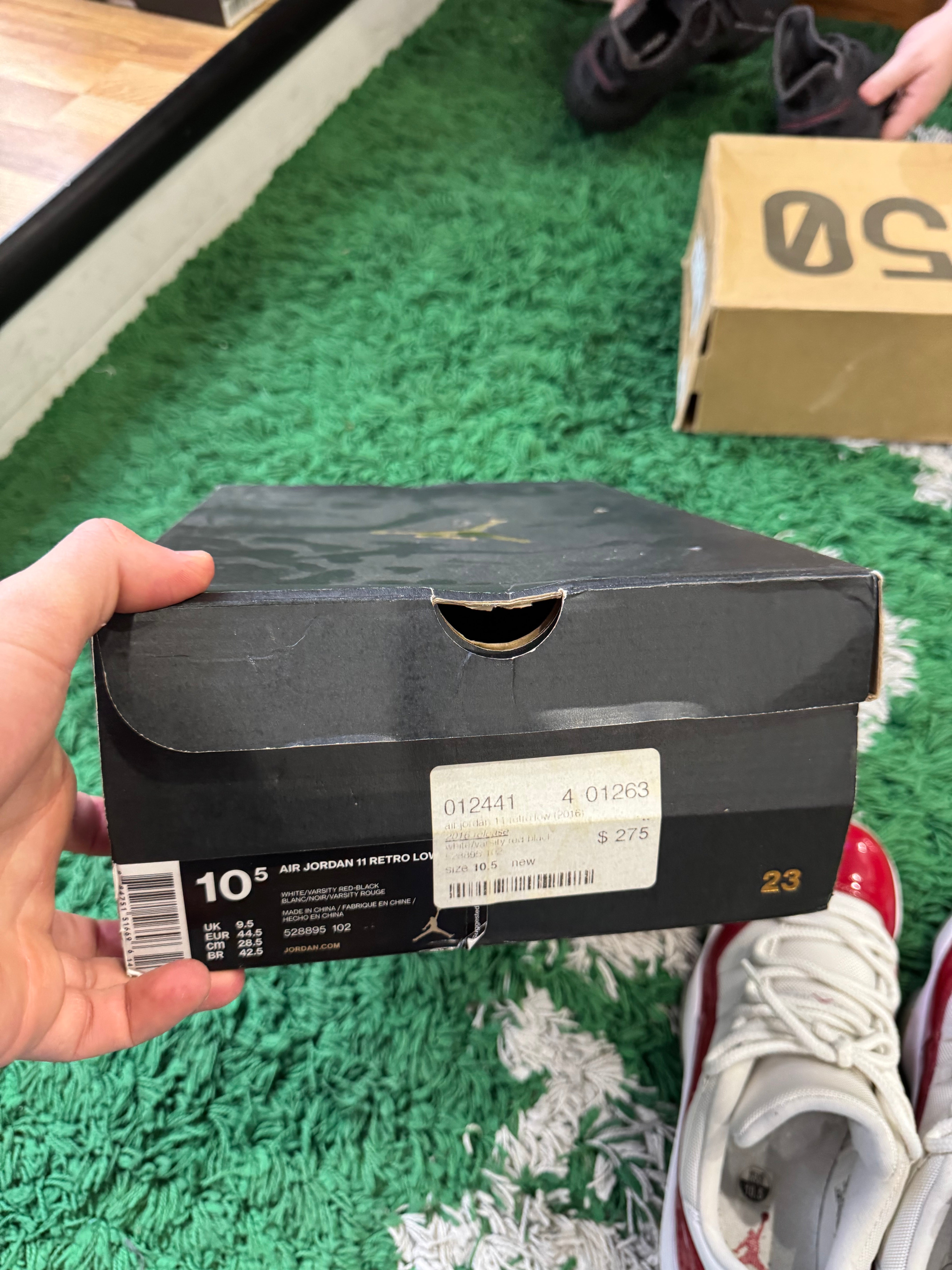 Jordan 11 Low “Cherry” (2016)