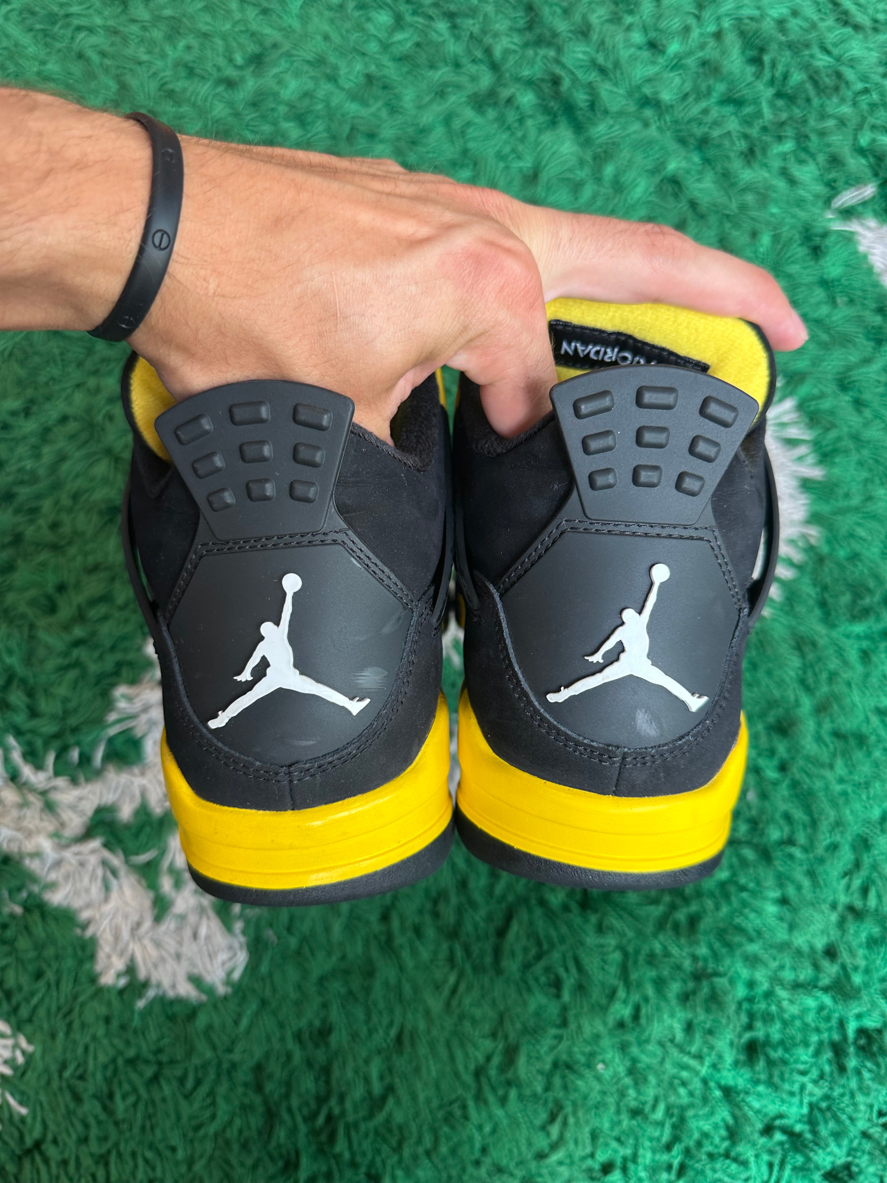 Jordan 4 “Thunder”