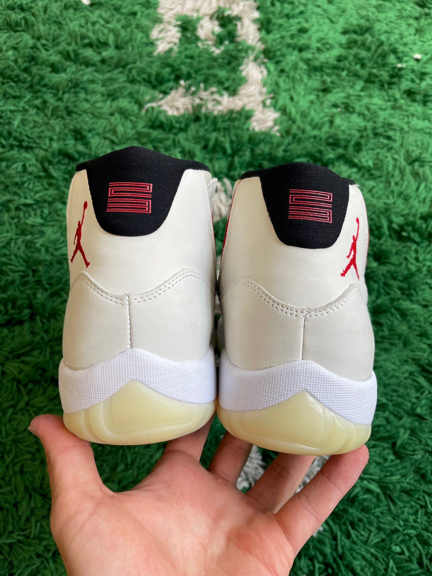 Jordan 11 “Platinum Tint”