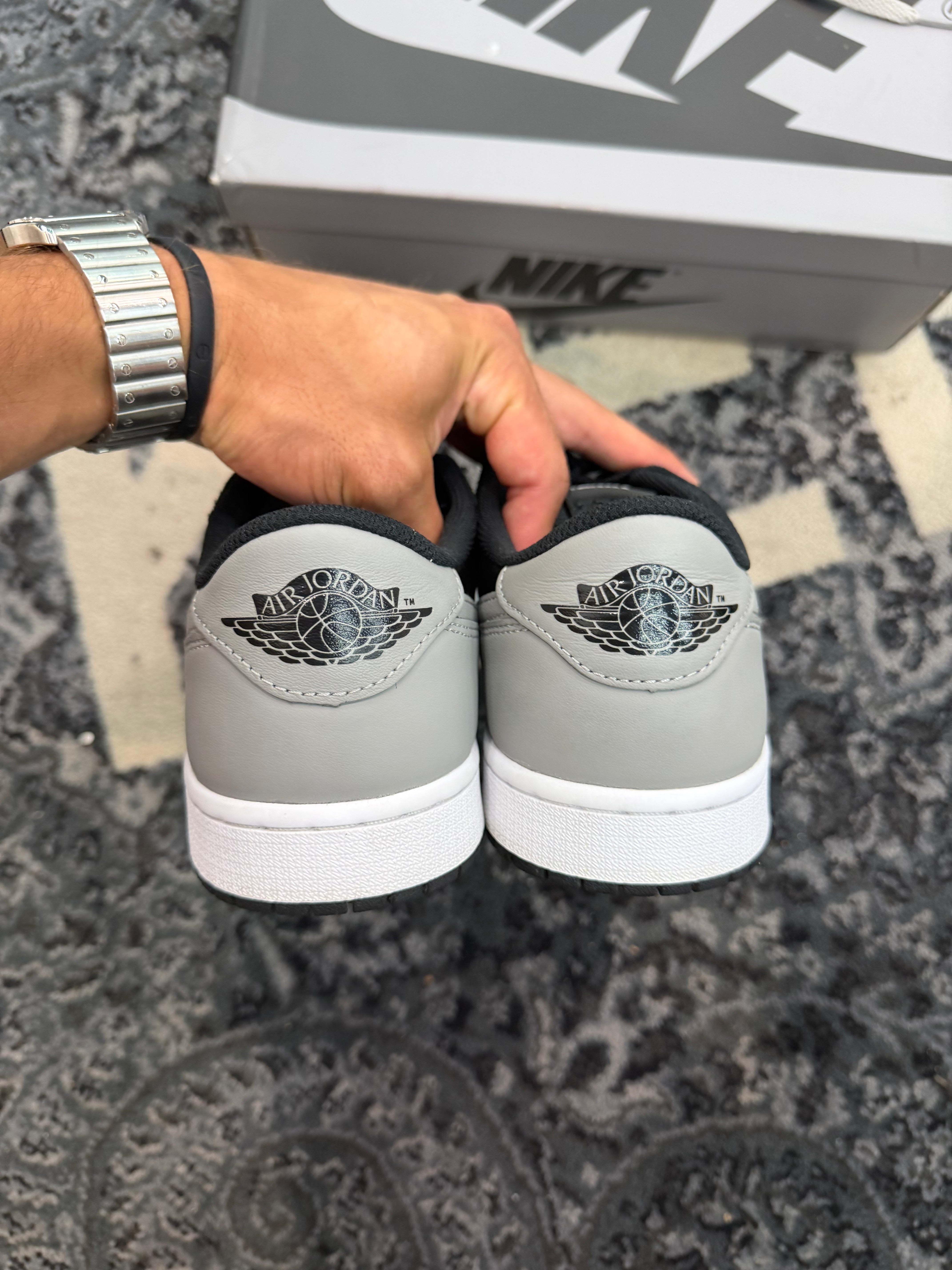 Jordan 1 Low “Shadow”