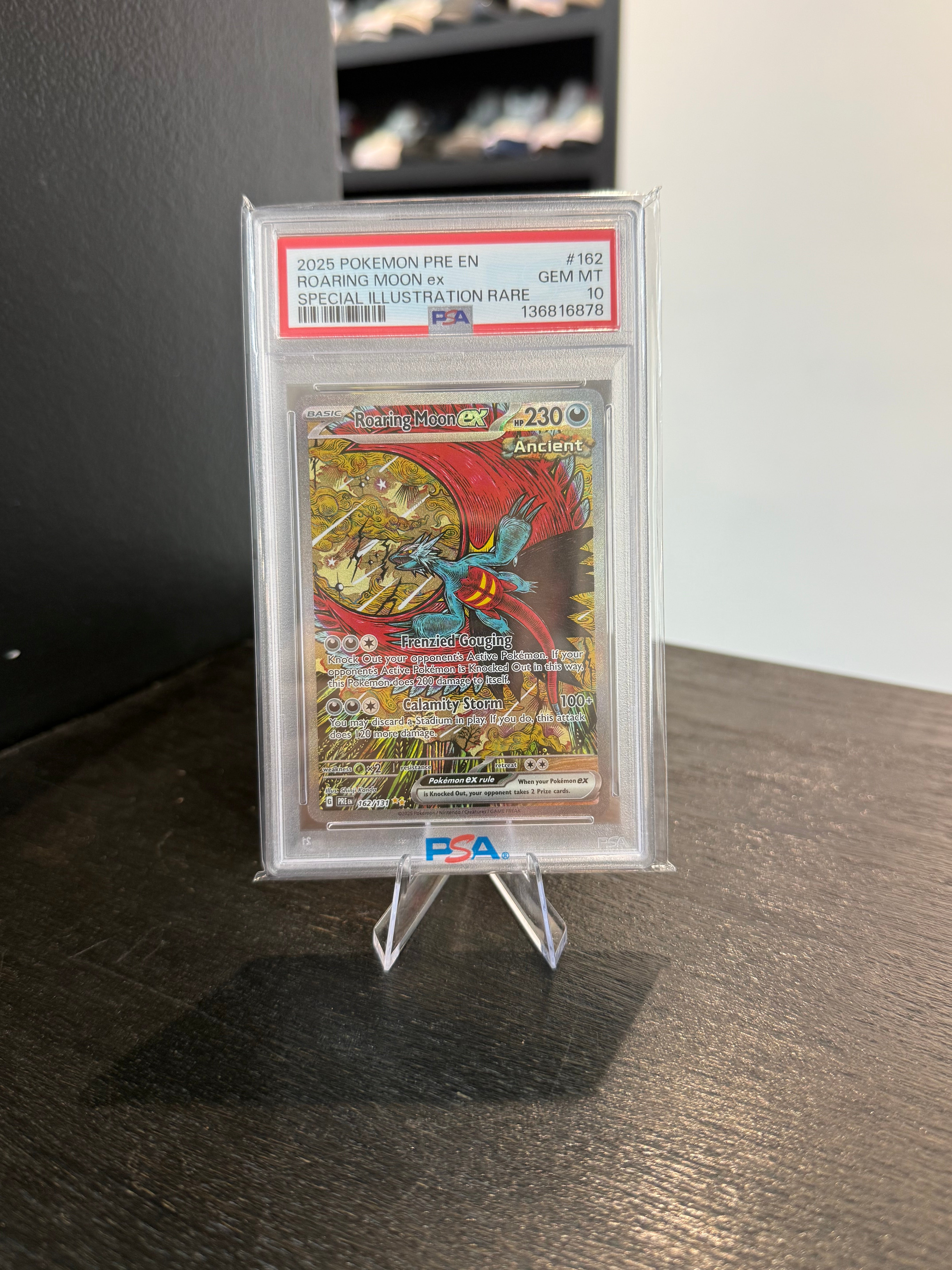 Roaring Moon ex #162 (PSA 10)