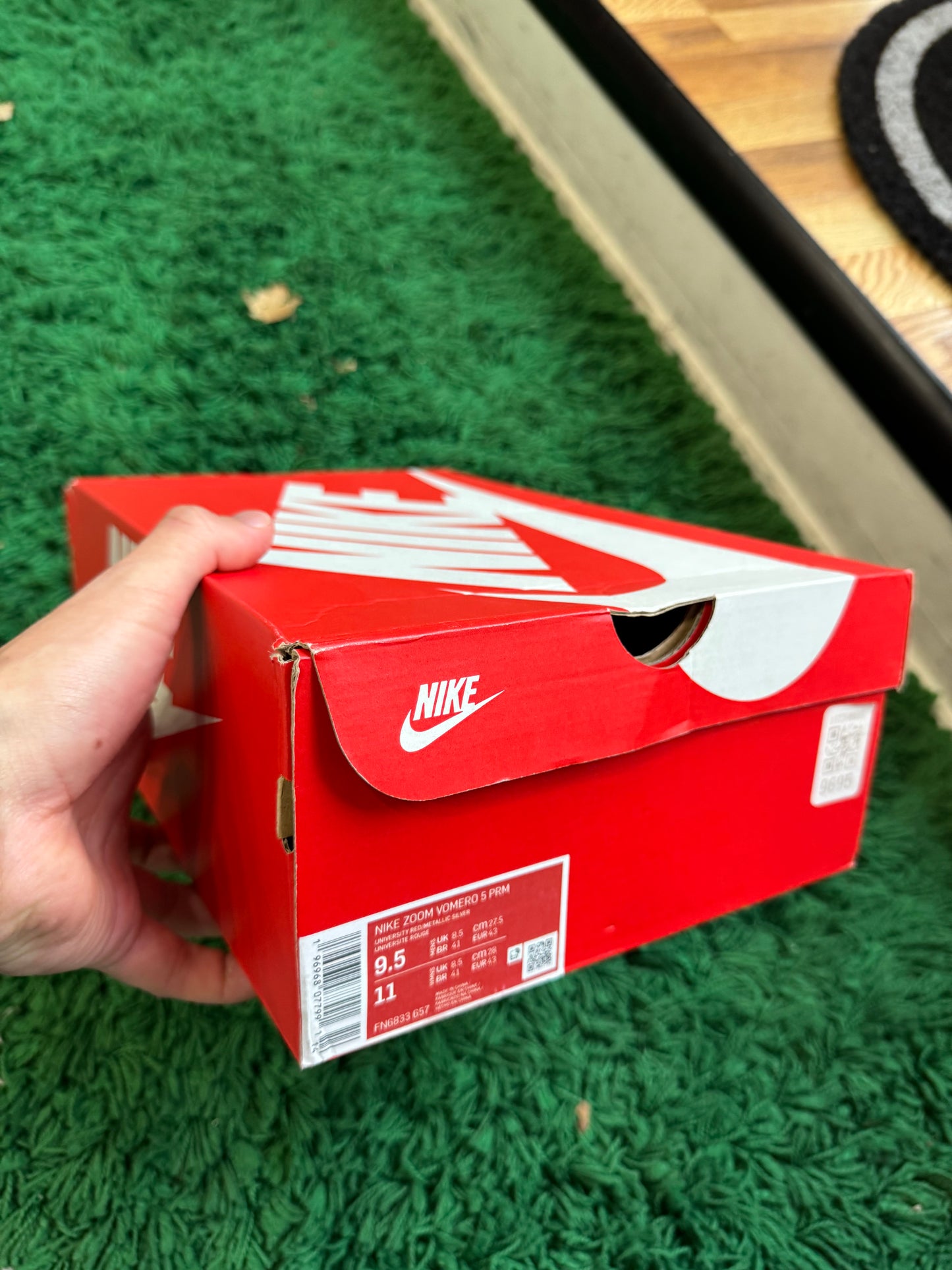 Nike Zoom Vomero 5 “University Red”