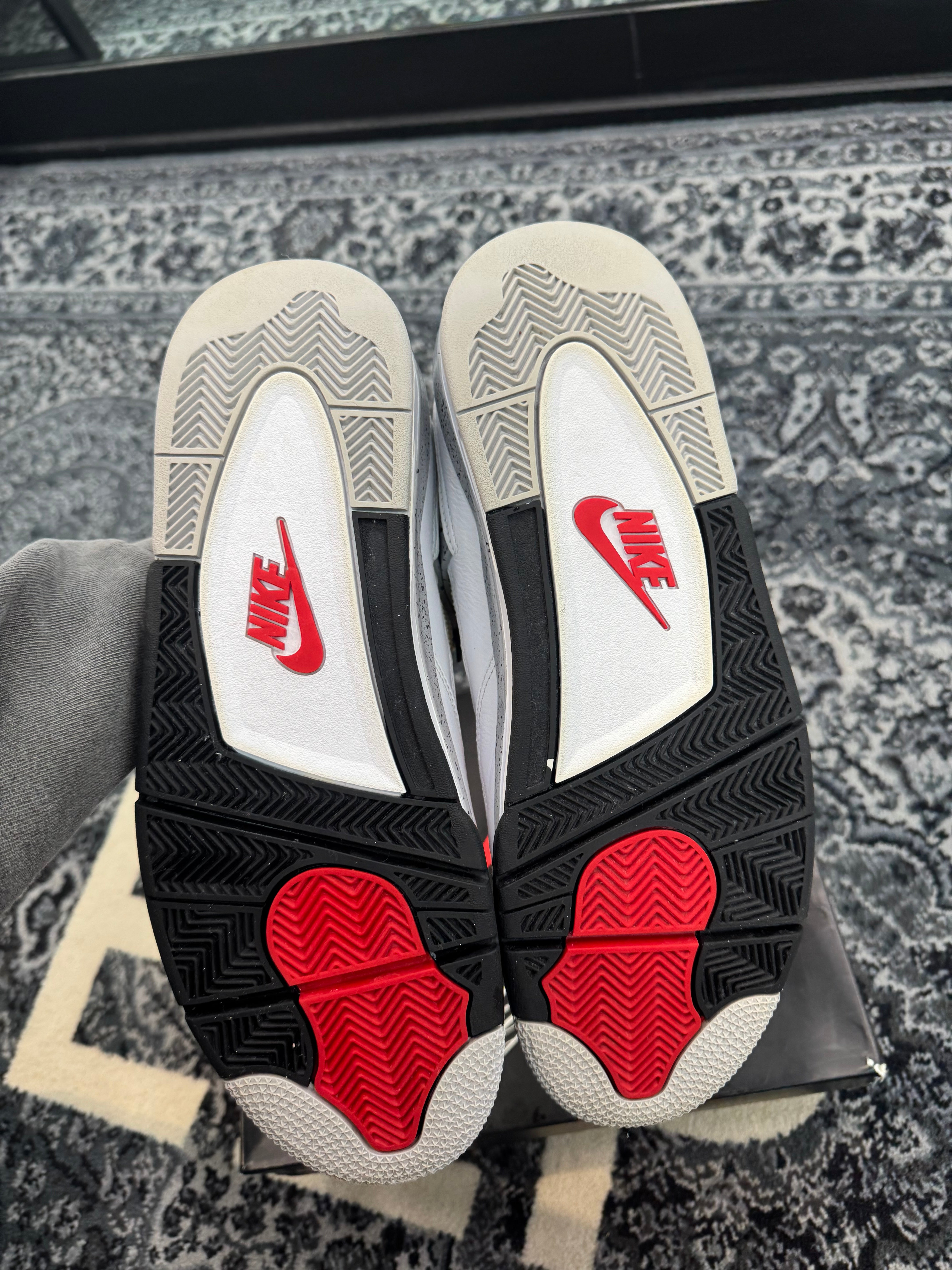 Jordan 4 White Cement (2016)