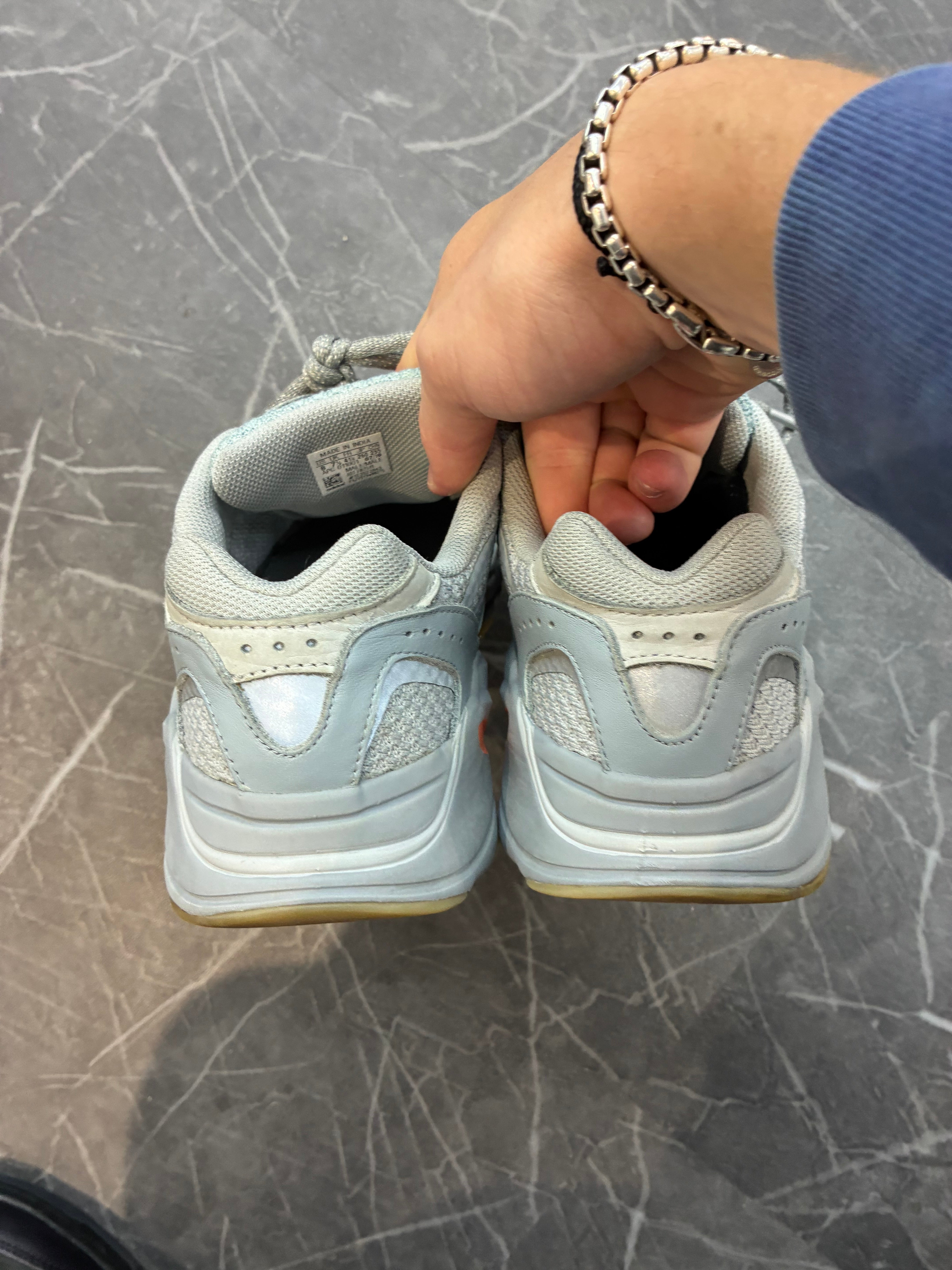 Yeezy 700 “Inertia”