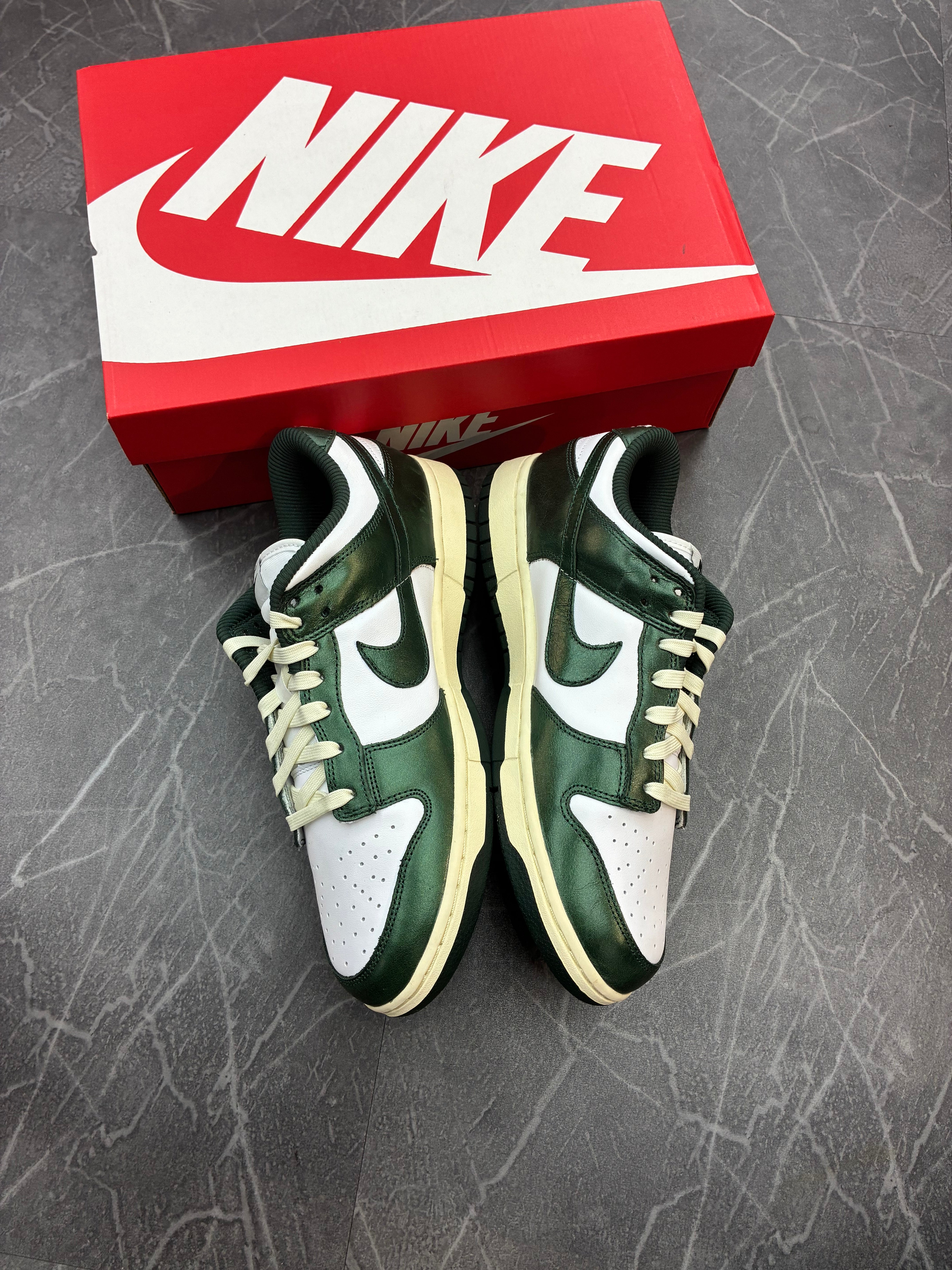 Nike Dunk Low “Vintage Green”