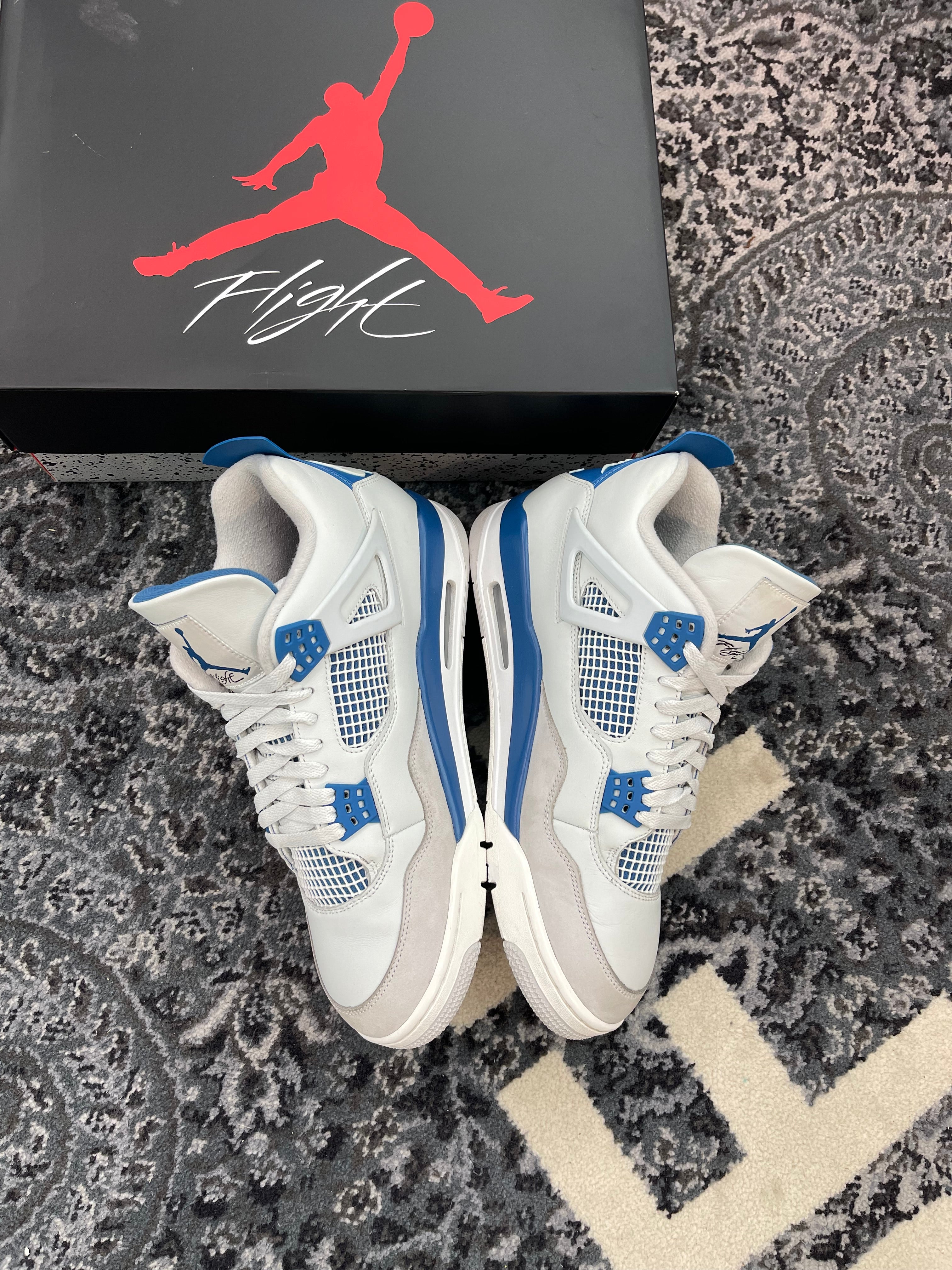Jordan 4 “Military Blue”