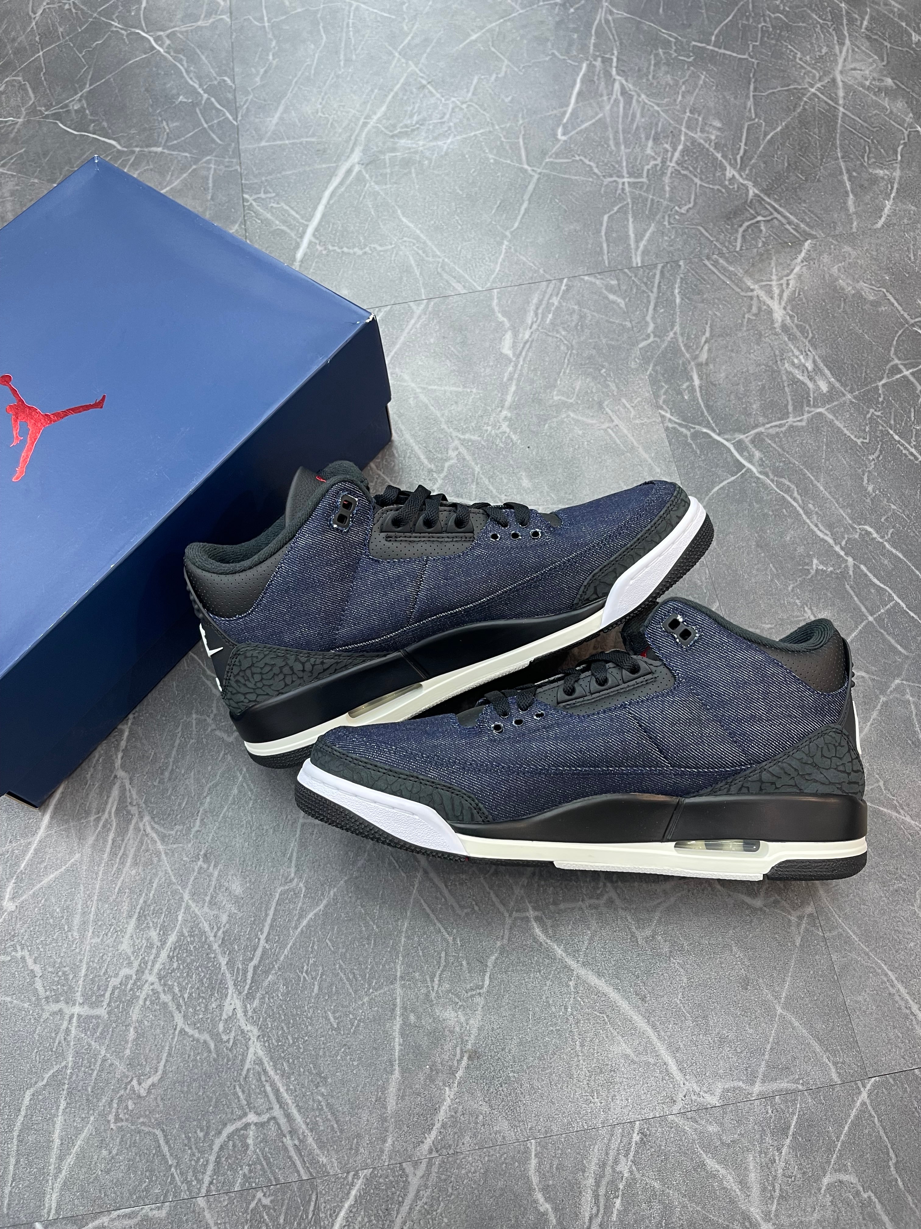 Jordan 2 Levi’s “Indigo”