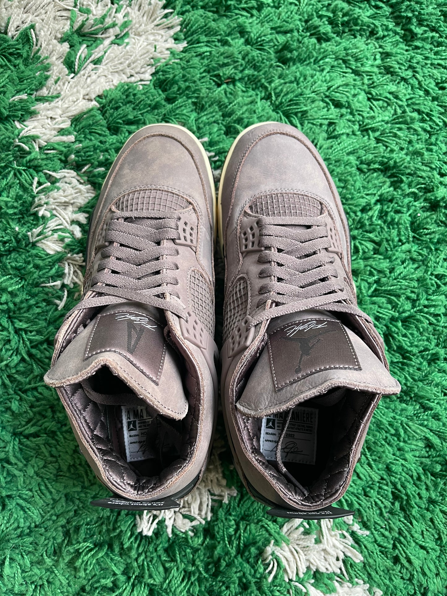 Jordan 4 x A Ma Maniere “Violet Ore”
