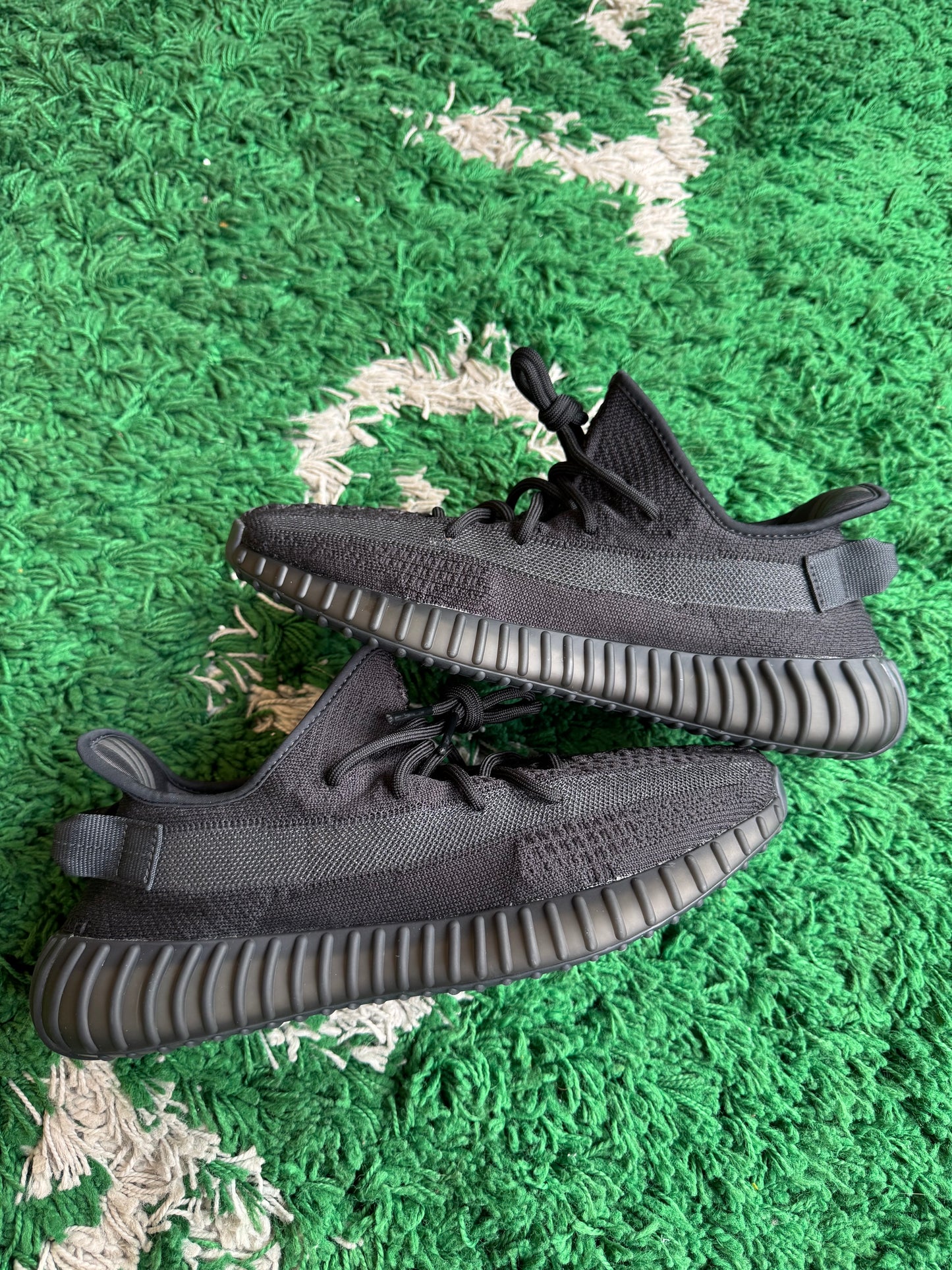 Yeezy 350 “Onyx”