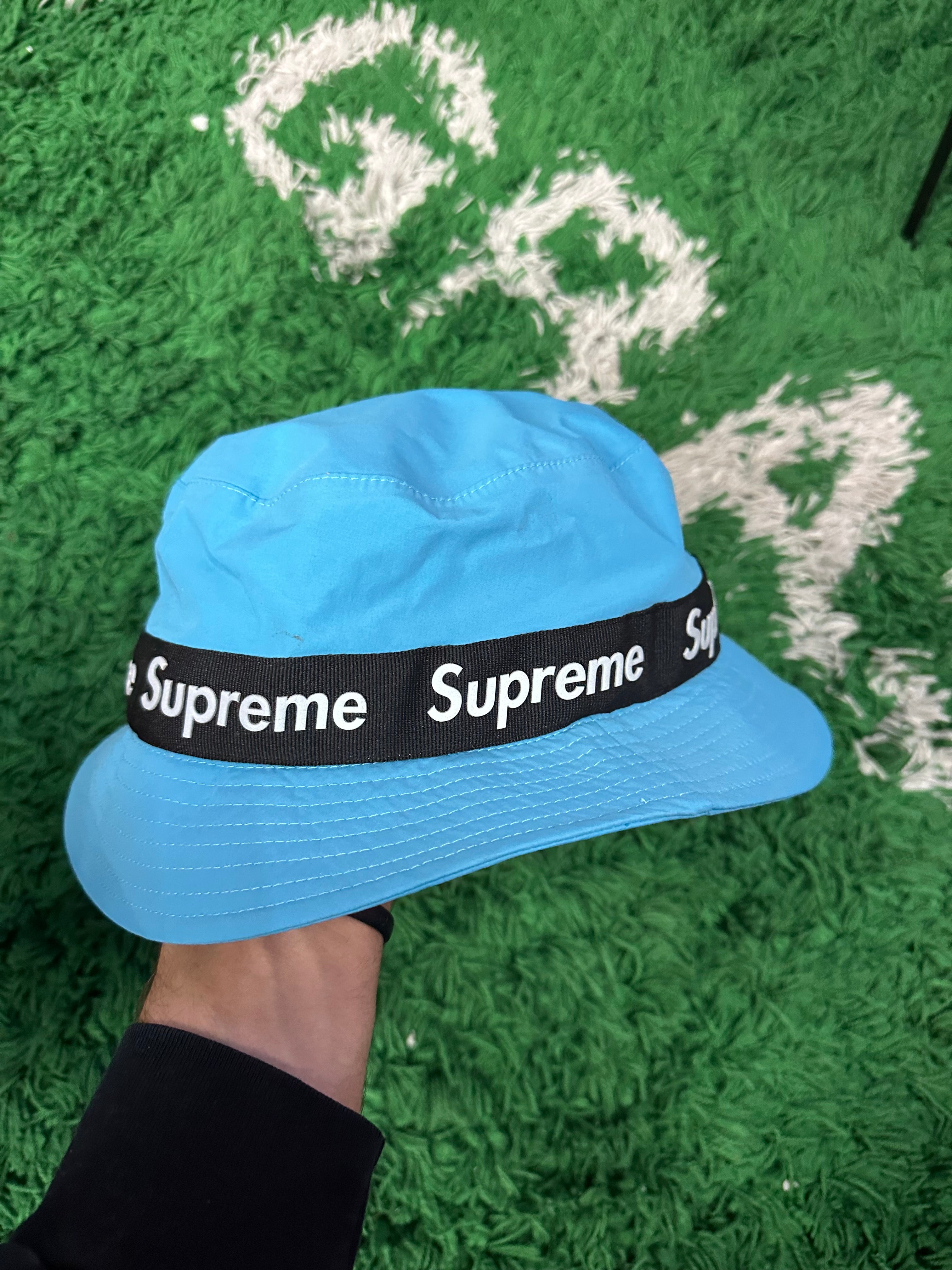 Supreme Bucket Hat “Ice Blue”