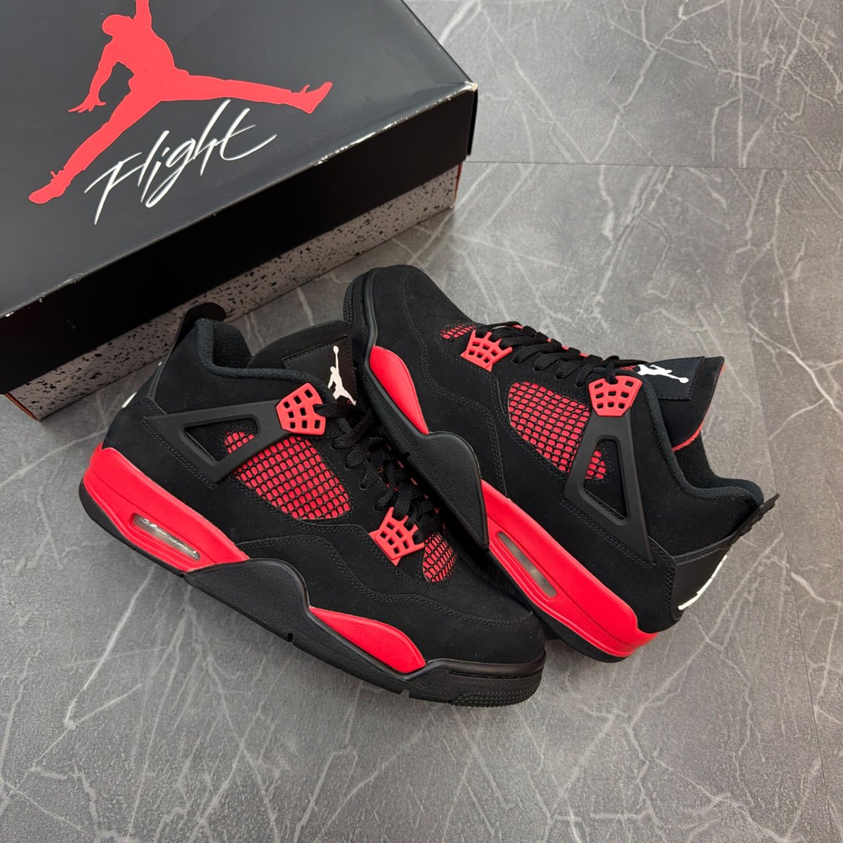 Jordan 4 Retro Red Thunder (Size 10.5) (VNDS)