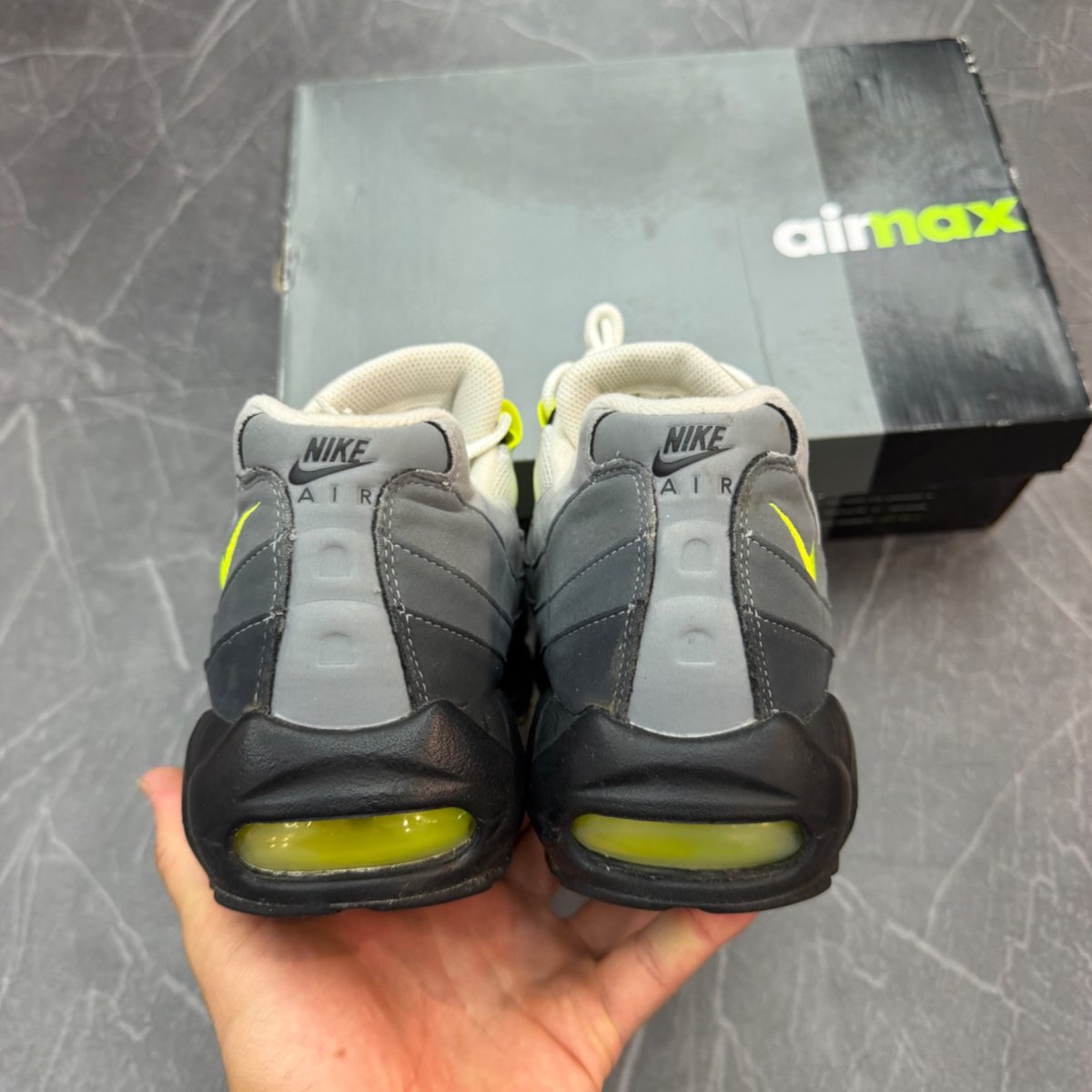 Nike Air Max 95 OG Neon (2020) (Size 12) (Lightly Worn)