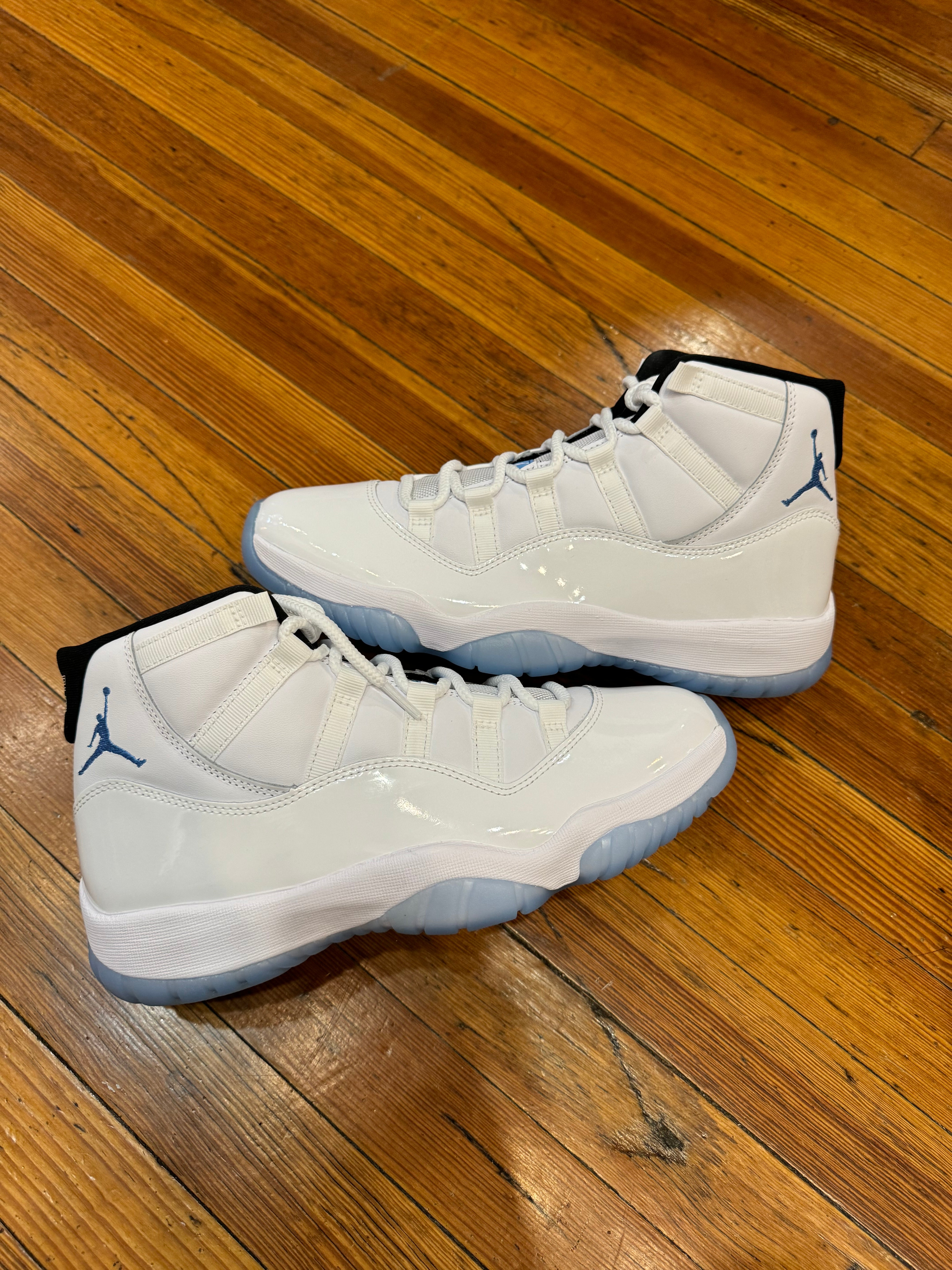 Jordan 11 “Legend Blue” (2024)