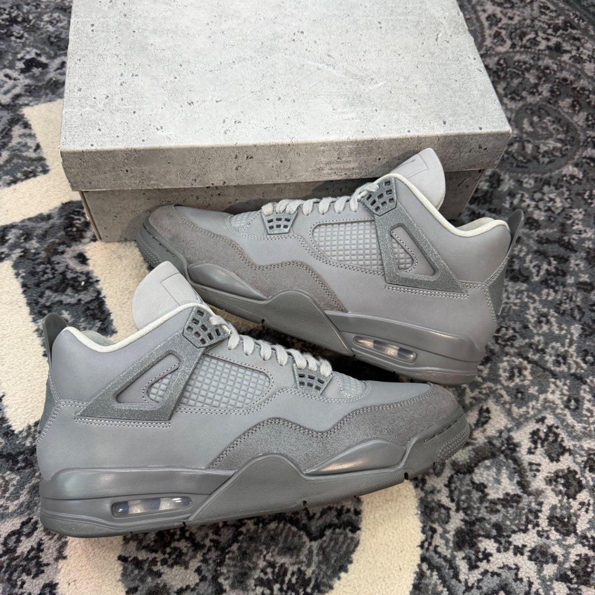 Jordan 4 Retro SE Paris Olympics Wet Cement - front