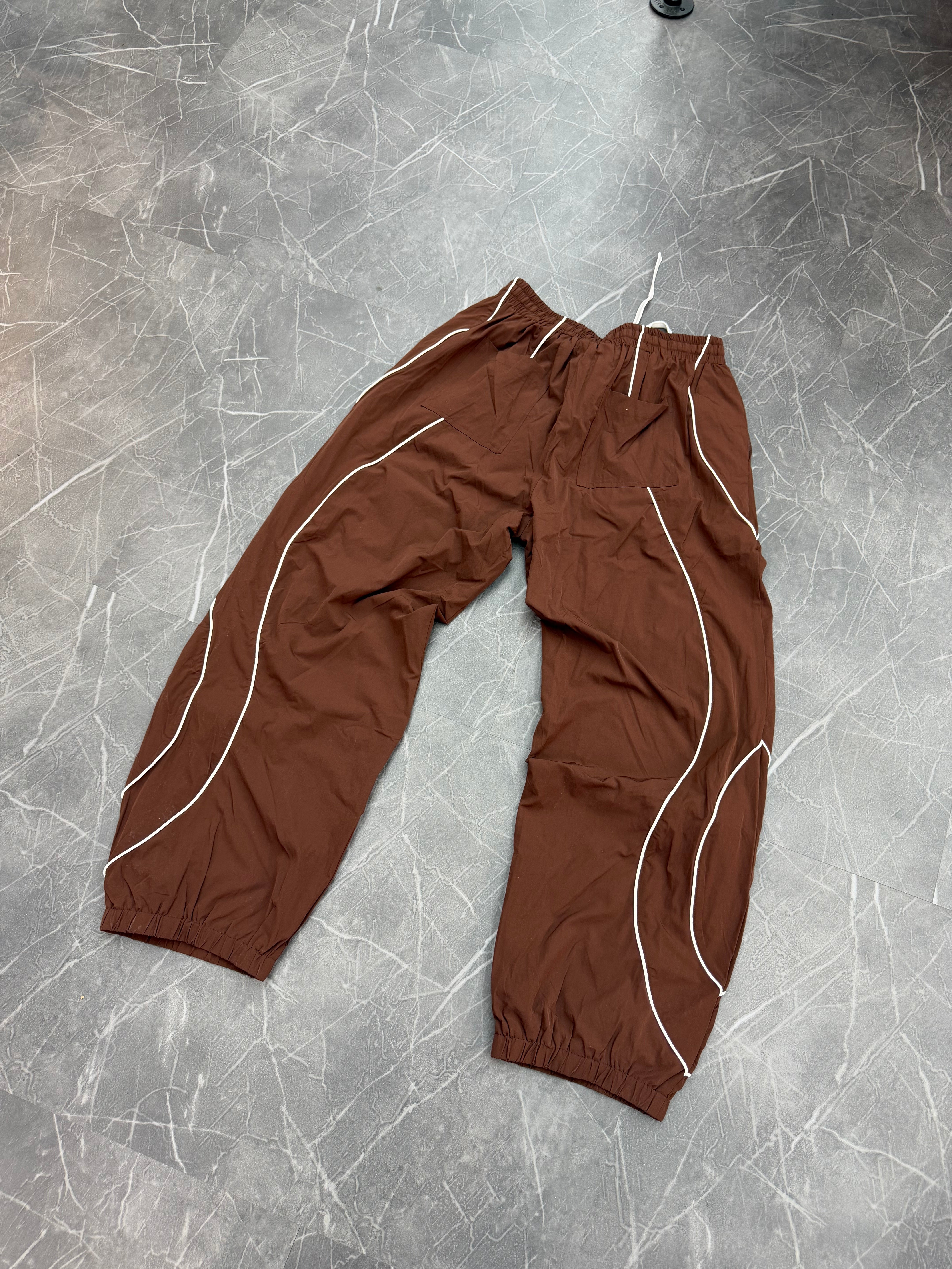 Vale Sports Trackpants “Brown”