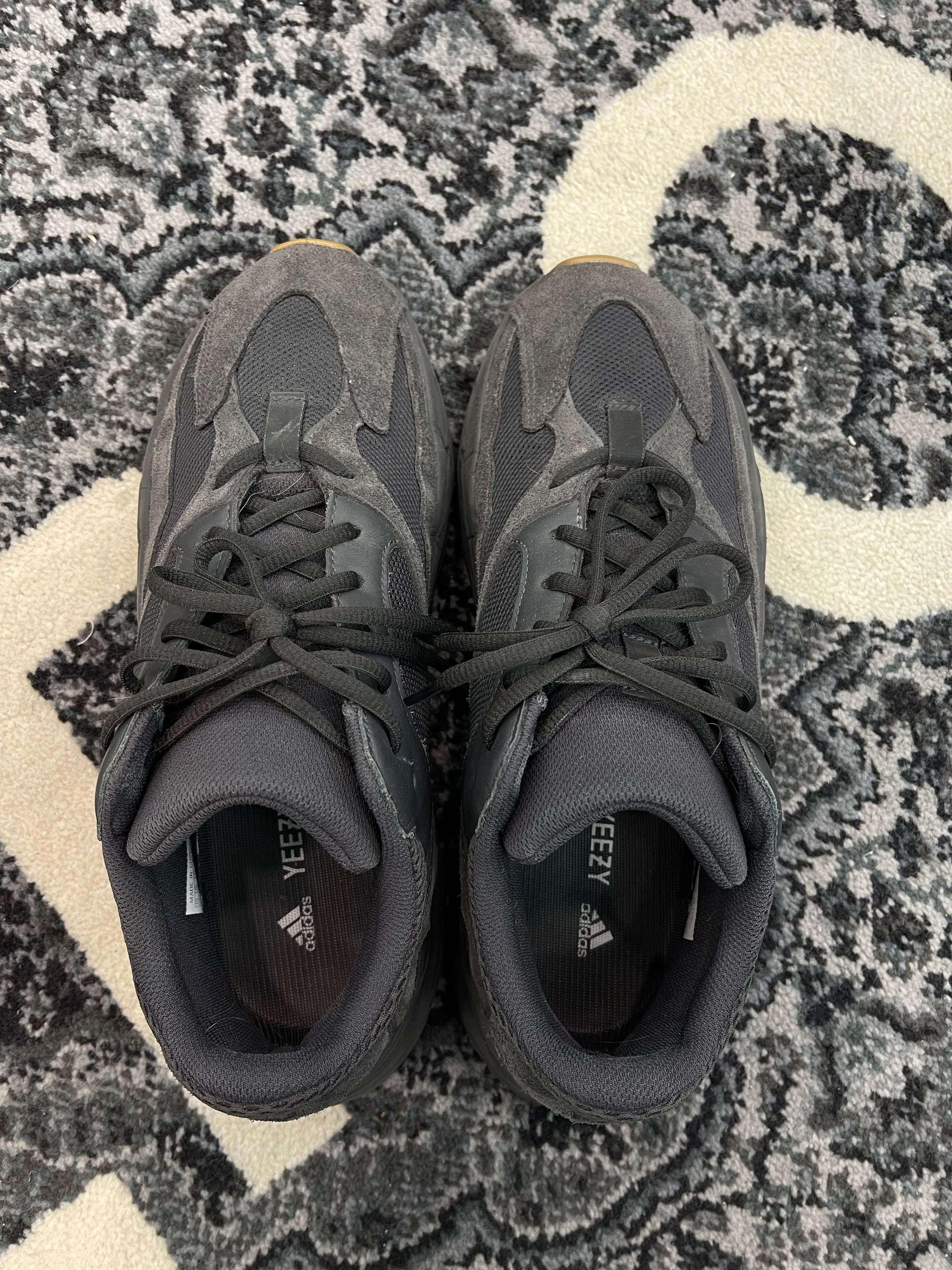 Yeezy 700 “Utility Black”